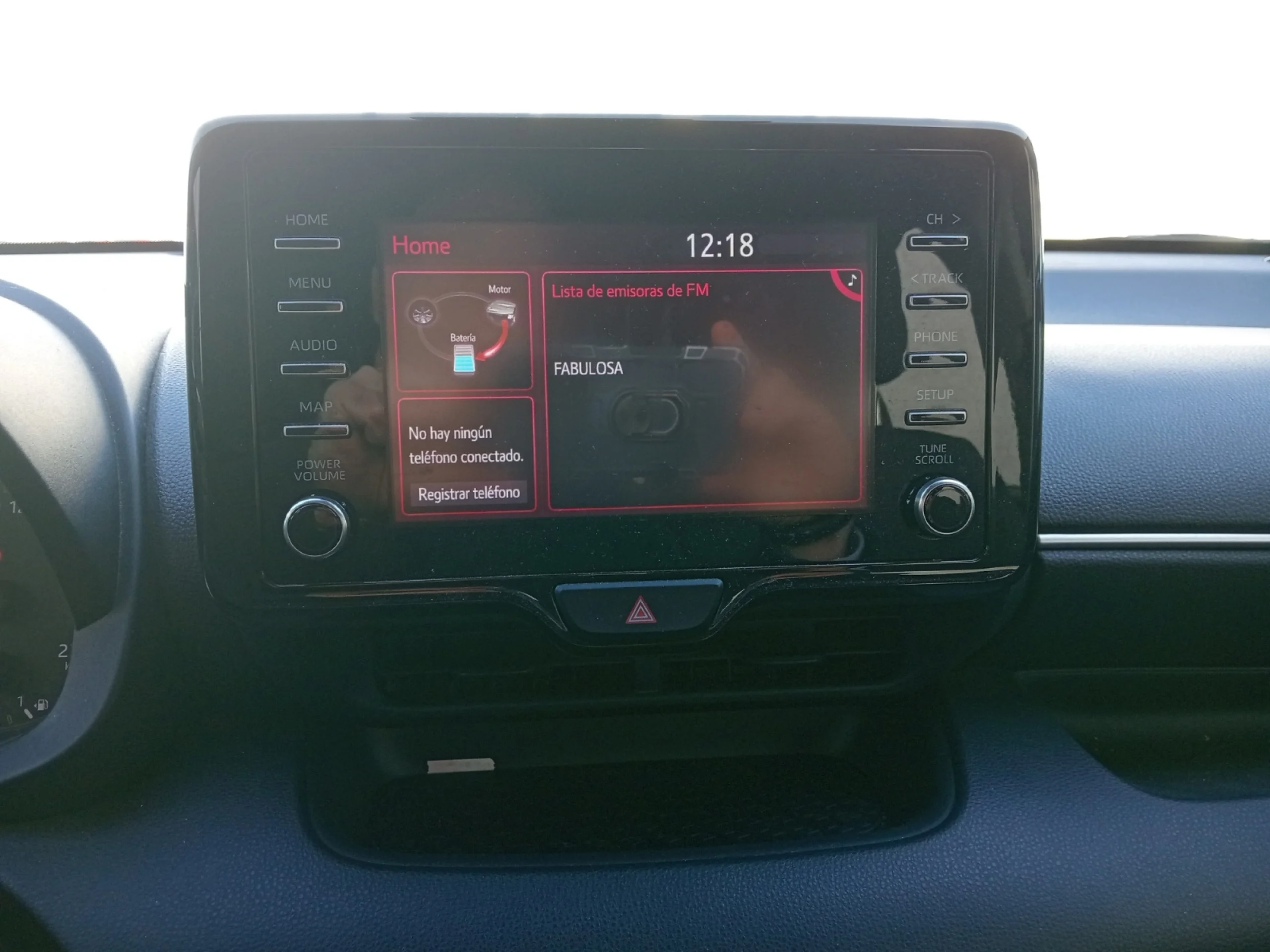 TOYOTA Yaris 1.5 120H BUSINESS PLUS - Foto 9