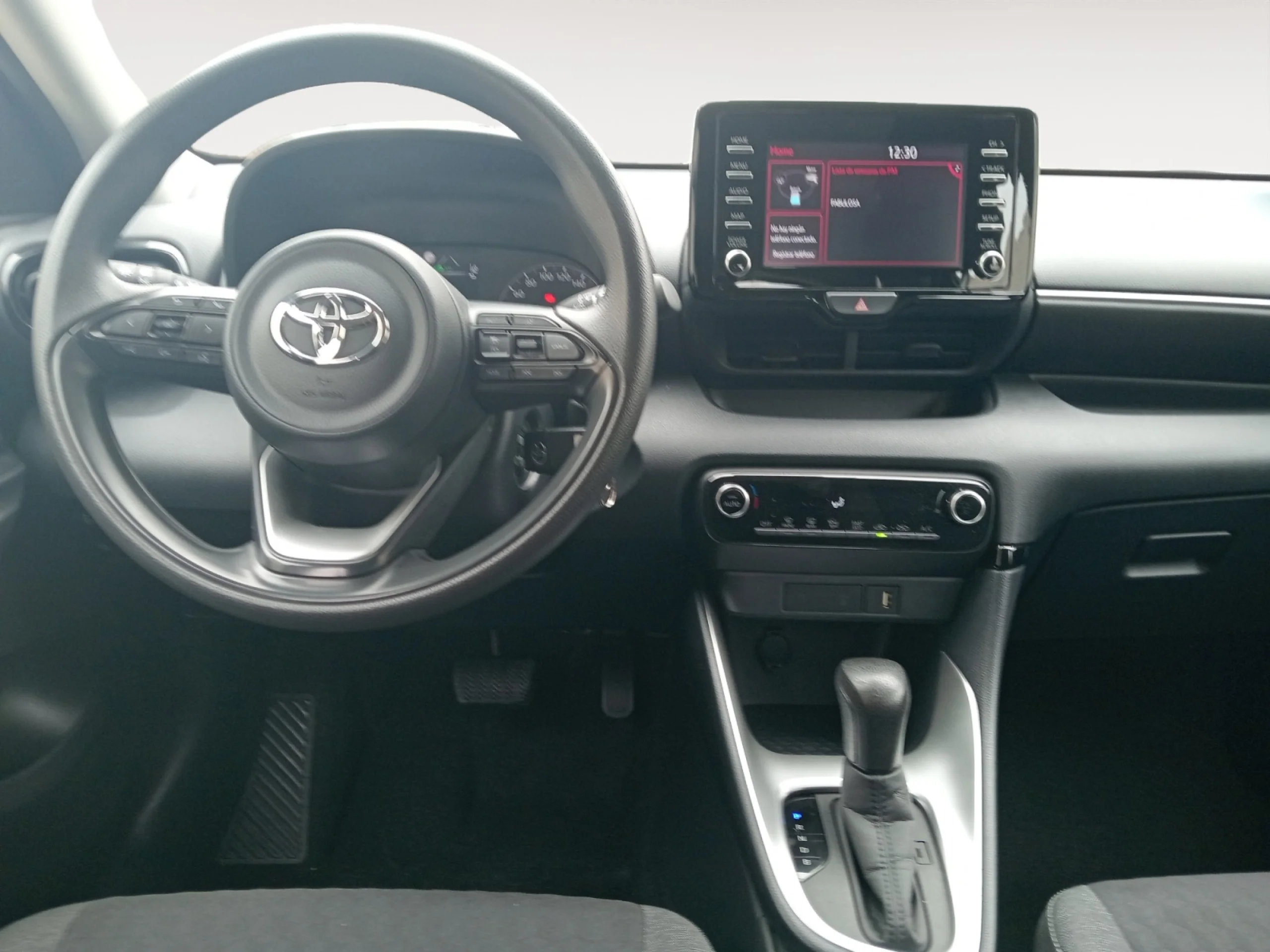 TOYOTA Yaris 1.5 120H BUSINESS PLUS - Foto 4