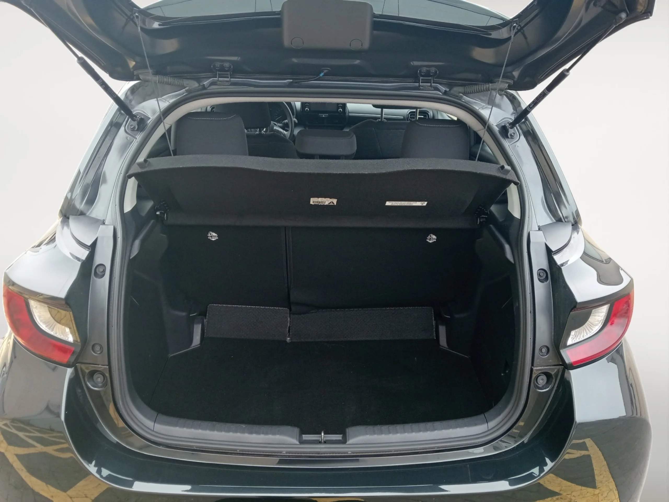 TOYOTA Yaris 1.5 120H BUSINESS PLUS - Foto 7