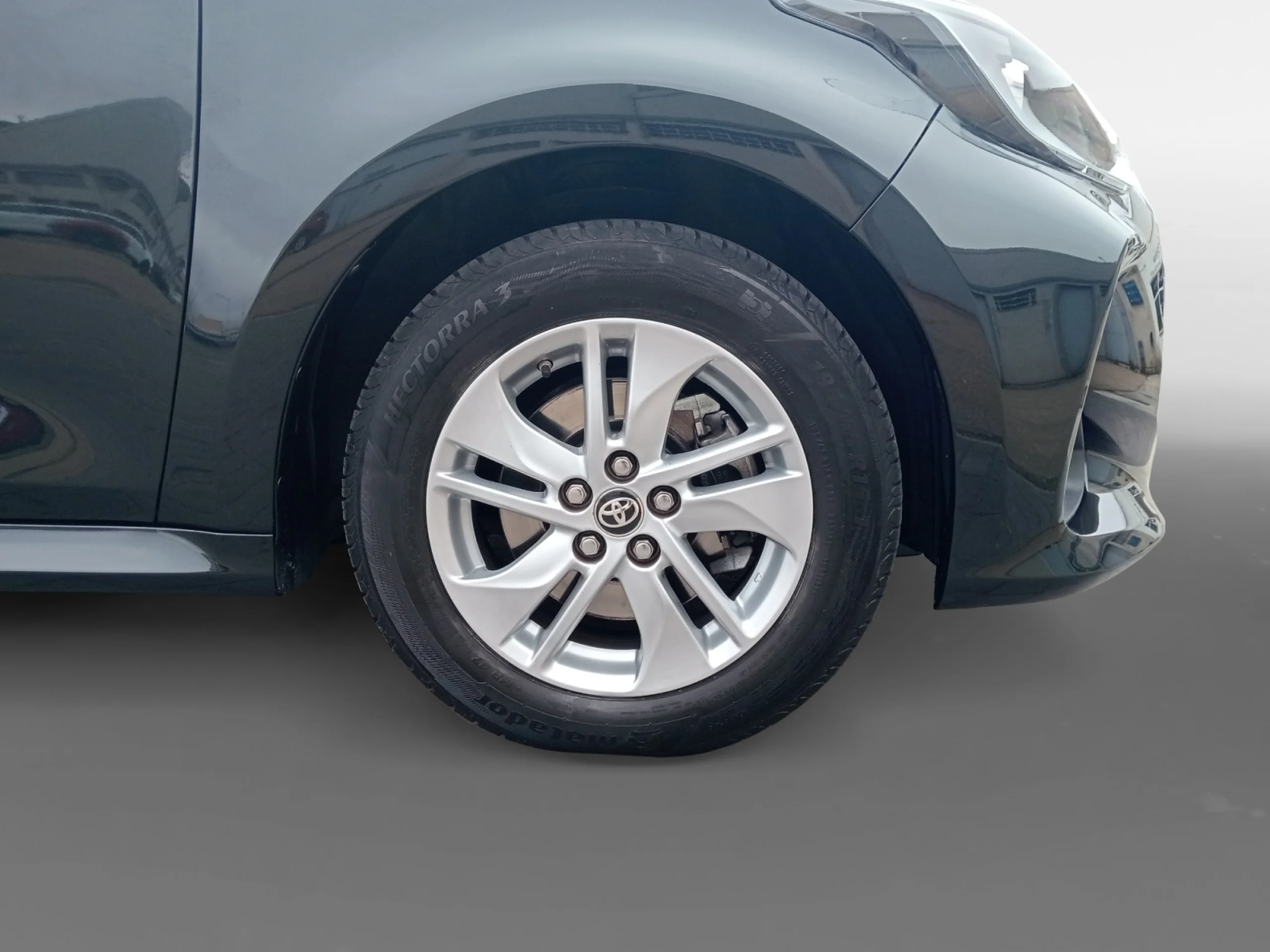 TOYOTA Yaris 1.5 120H BUSINESS PLUS - Foto 8