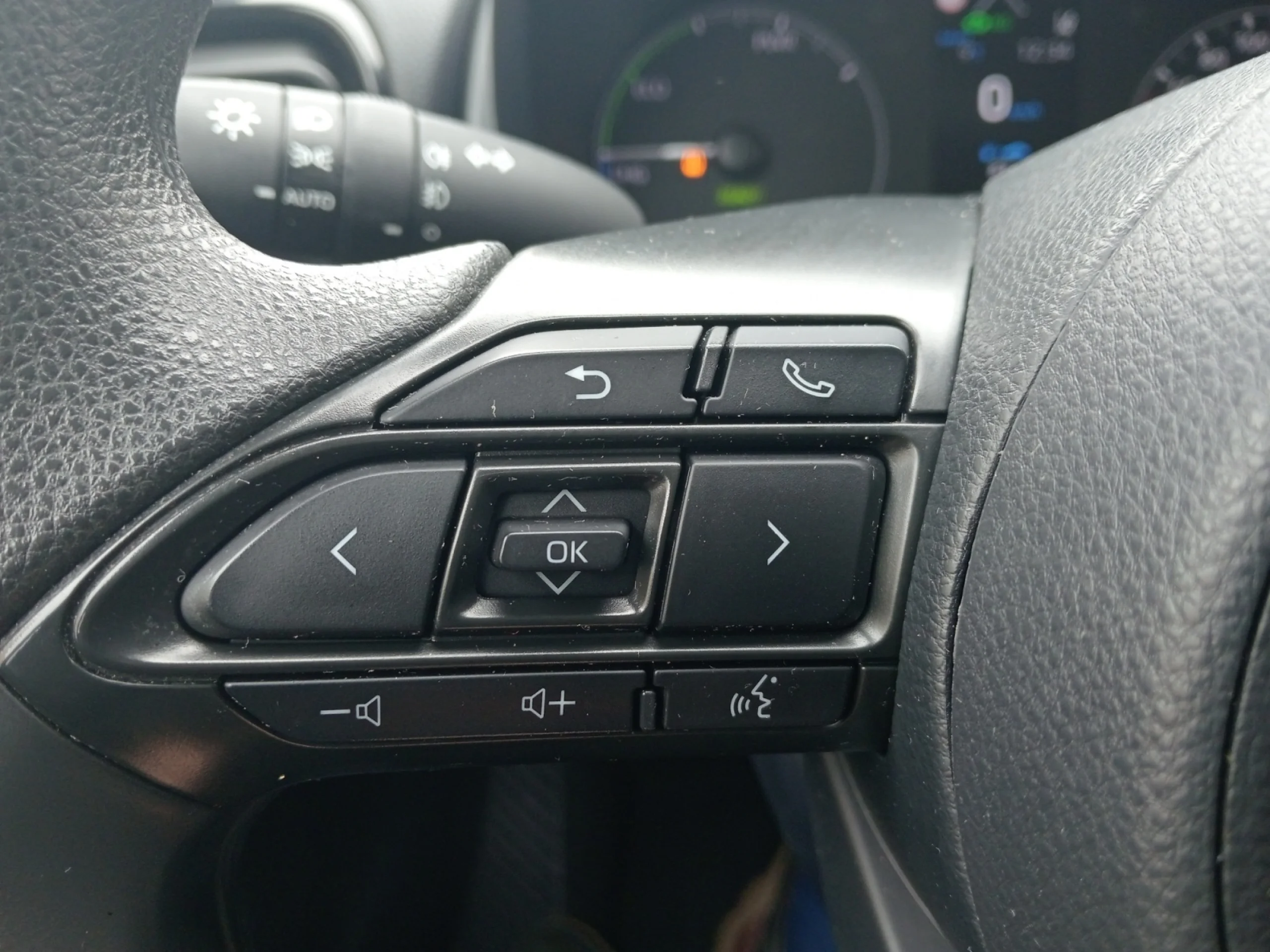 TOYOTA Yaris 1.5 120H BUSINESS PLUS - Foto 16