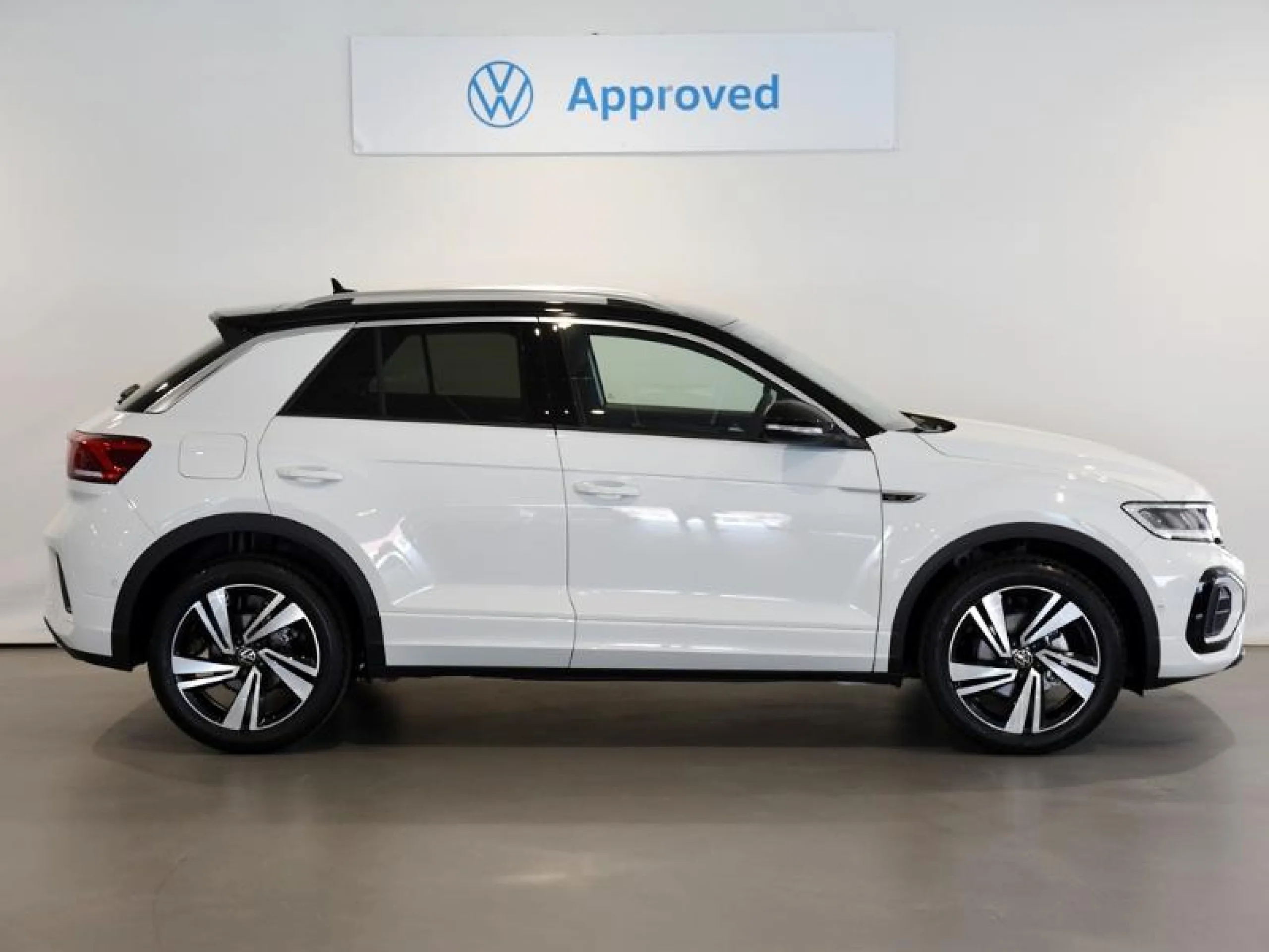 VOLKSWAGEN T ROC T ROC R LINE 1.5 TSI 110 KW (150 CV)  AUTOM TICO DSG 7 VEL. - Foto 3