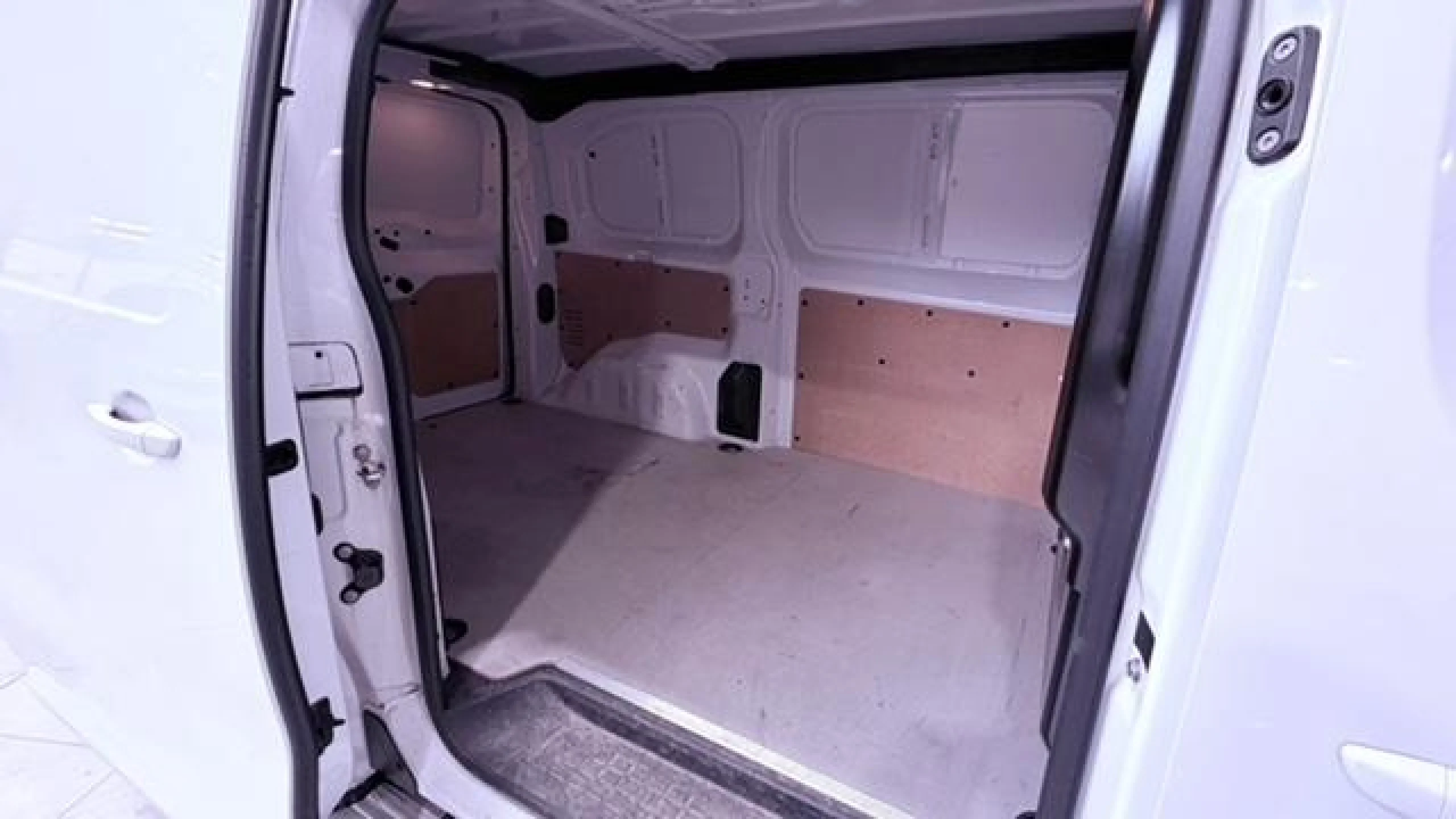 FIAT COMERCIALES SCUDO SCUDO SERIE 2 FURGÓN L2 NIVEL 2 1.5 BLUEHDI 120 S&S MT6 €6.4 TRANSPORTE DE MERCANCÍAS - Foto 18