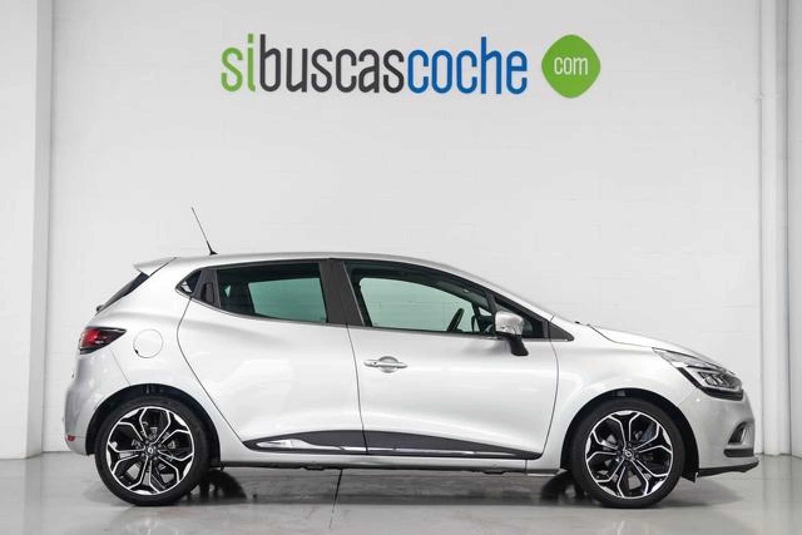 RENAULT CLIO ZEN ENERGY DCI 66KW (90CV)  18 - Foto 3