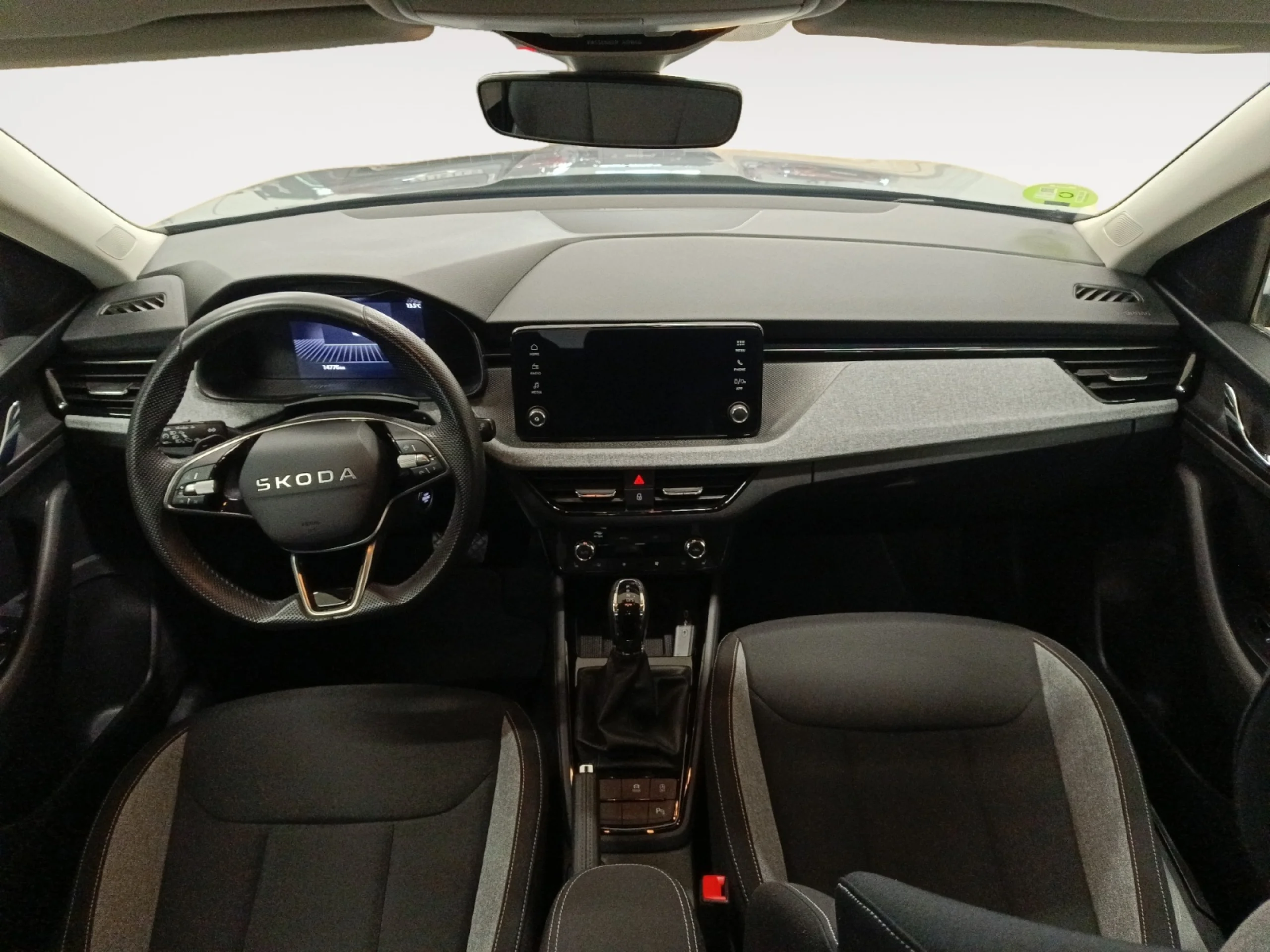 SKODA KAMIQ 1.0 TSI 85KW (115CV) DSG SELECTION - Foto 4