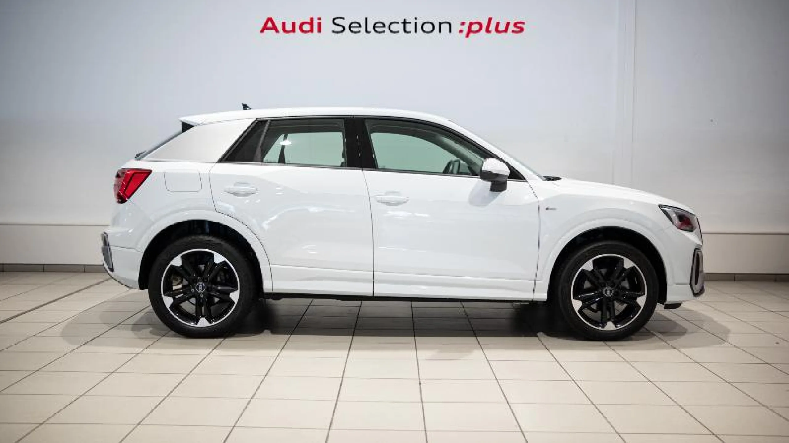 AUDI Q2 S LINE 30 TFSI 81KW (110CV) - Foto 3