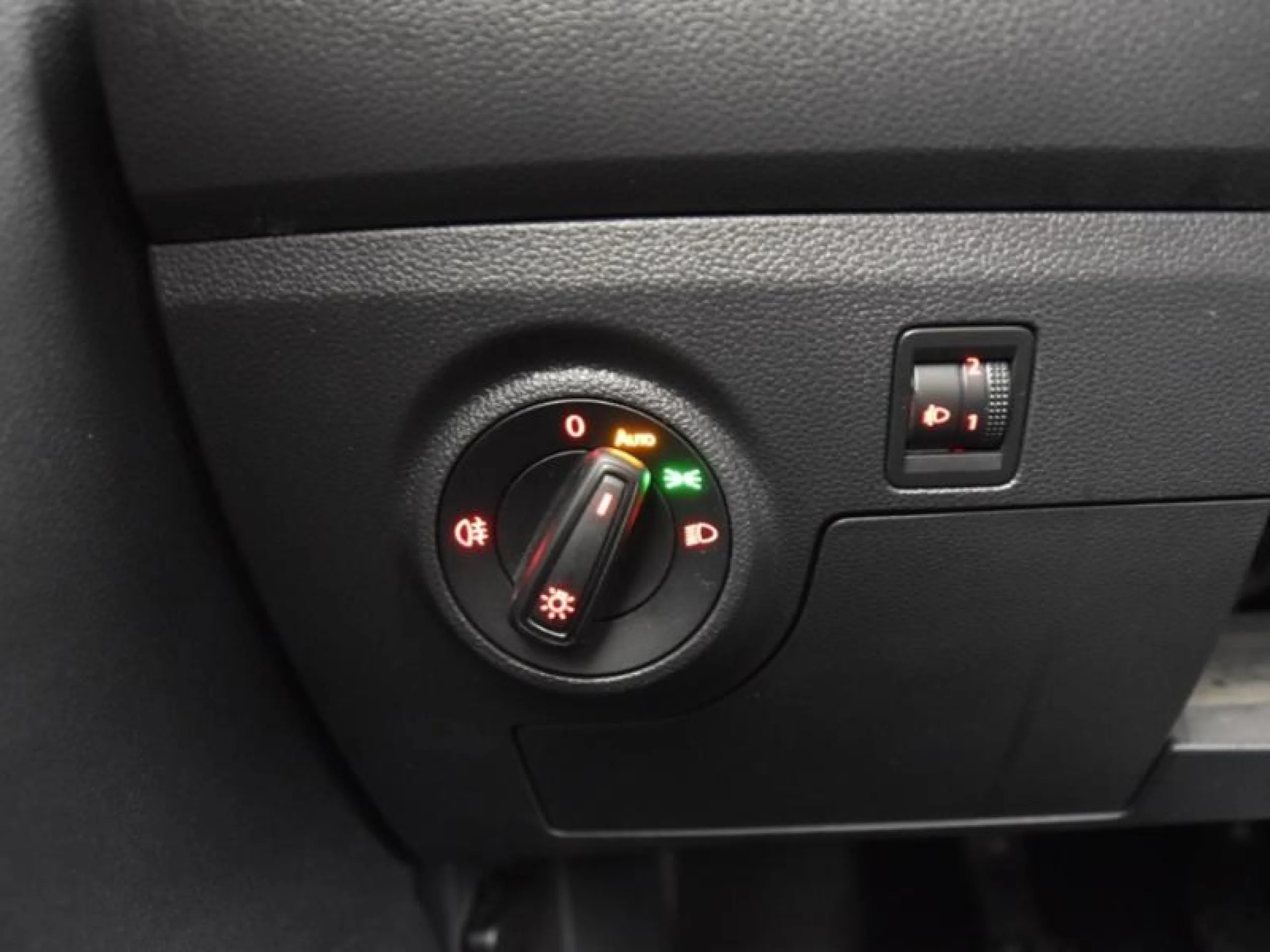 SEAT IBIZA 1.0 MPI 59KW (80CV) REFERENCE PLUS - Foto 17
