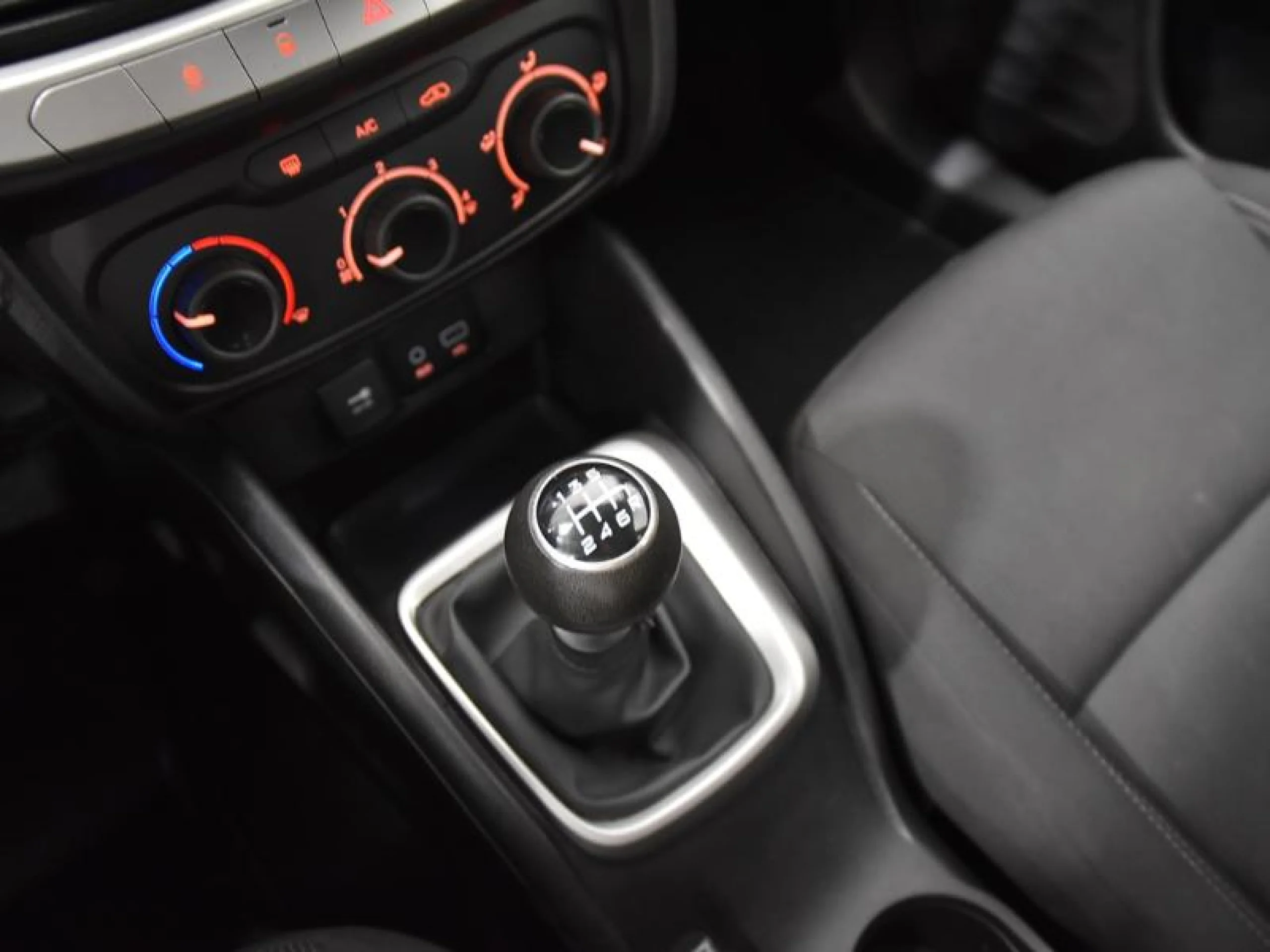 FIAT TIPO 1.4 16V POP BUSINESS 70KW (95CV) 5P. - Foto 10