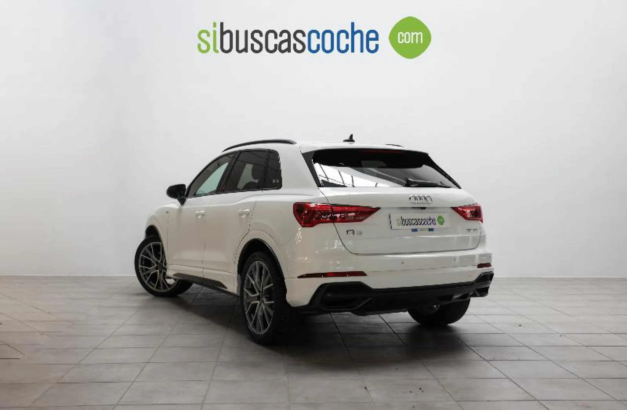 AUDI Q3 BLACK LINE 35 TDI 110KW (150CV) S TRONIC - Foto 2