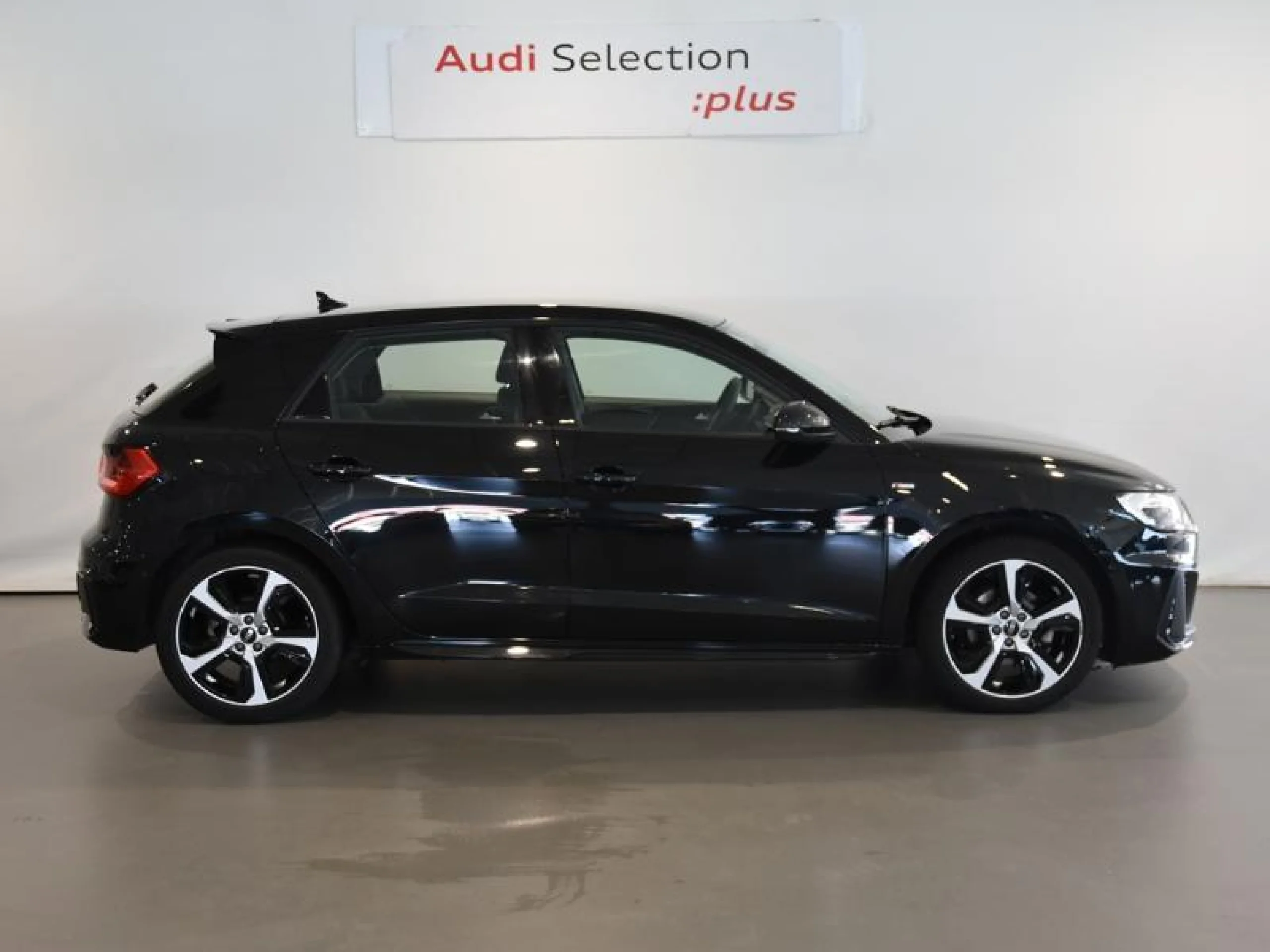 AUDI A1 SPORTBACK ADRENALIN 30 TFSI 85KW S TRON - Foto 3