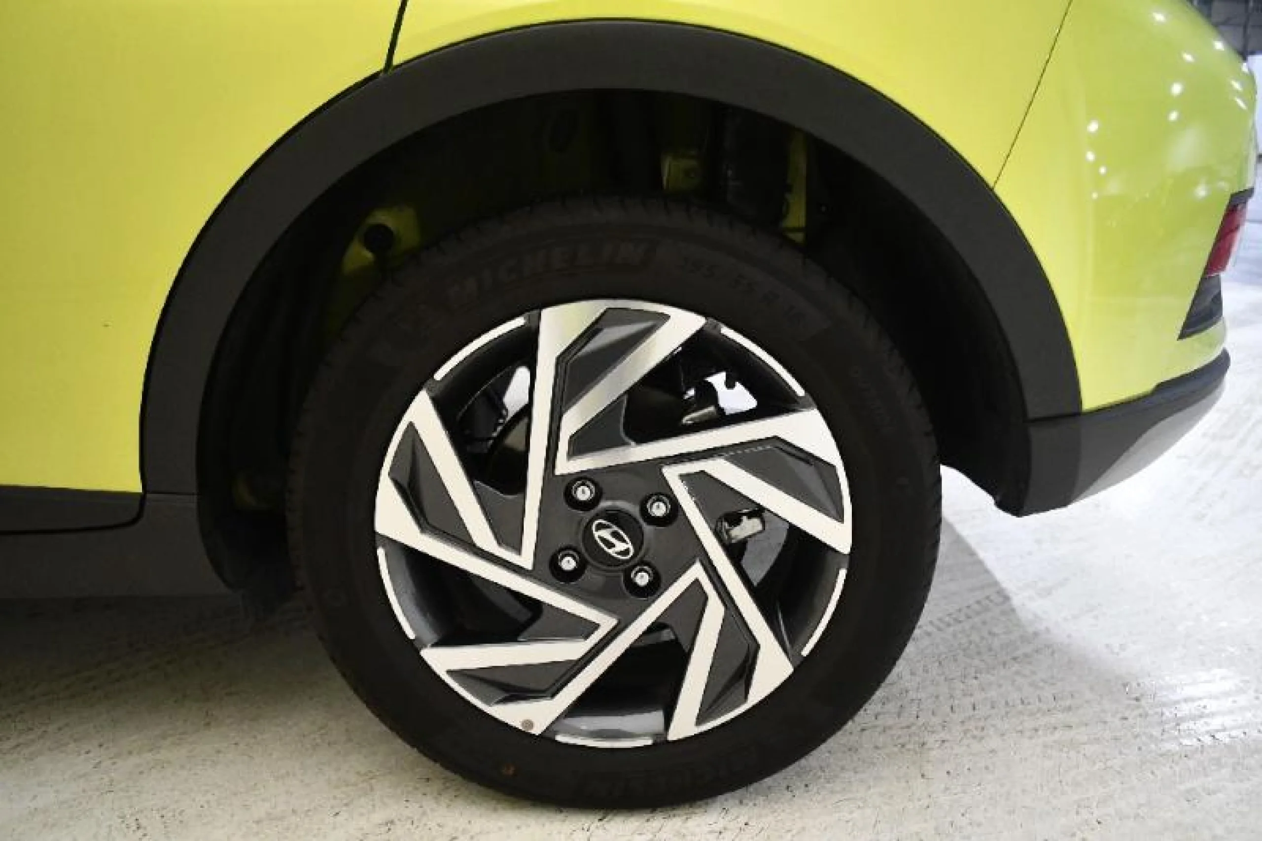 HYUNDAI BAYON 1.0 TGDI 74KW (100CV) 48V MAXX - Foto 5