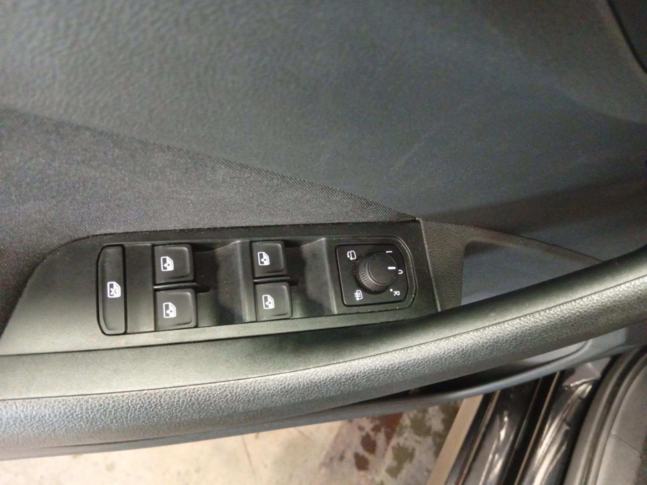 SKODA KAMIQ 1.0 TSI 85KW (115CV) DSG SELECTION - Foto 13