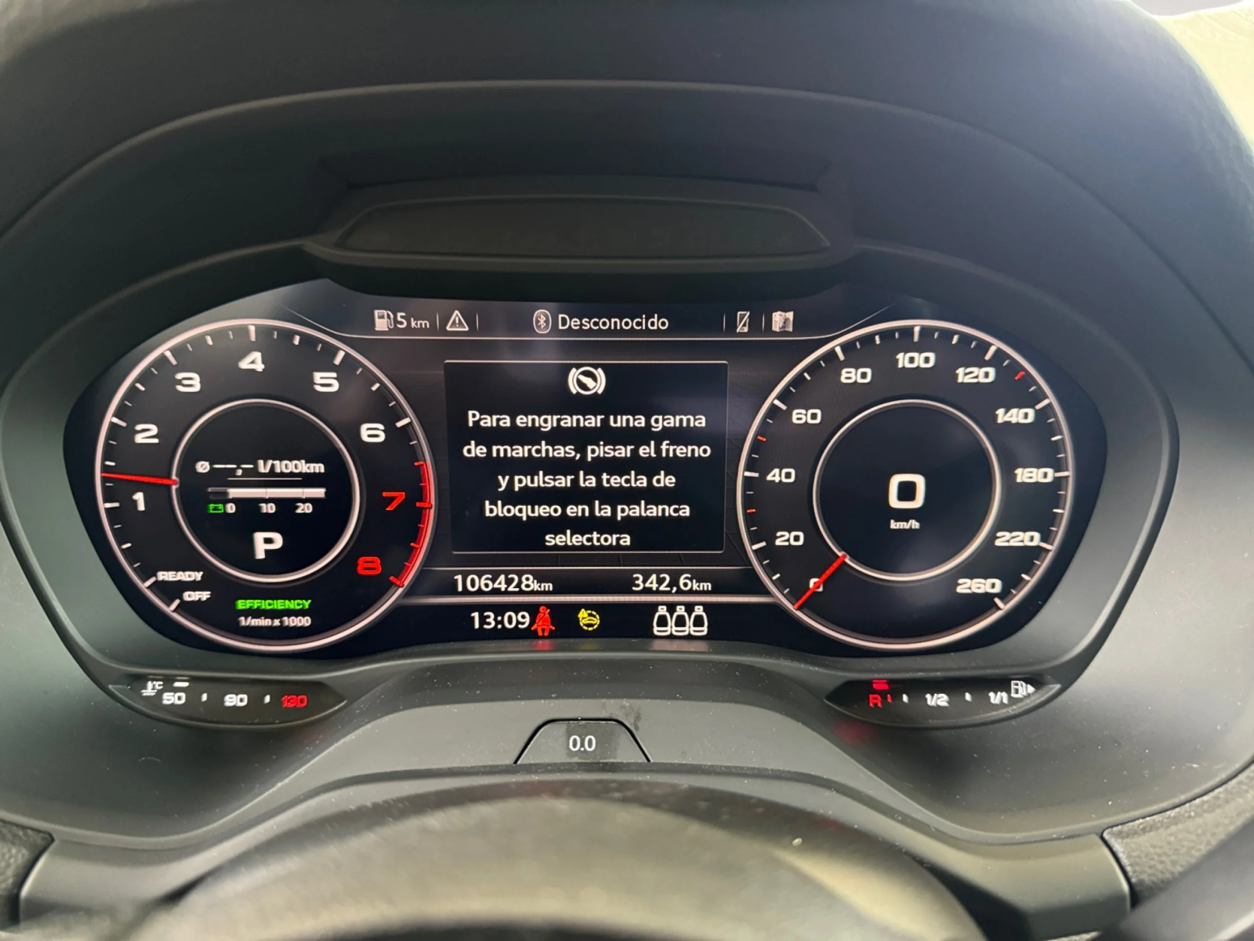 AUDI Q2 BLACK LINE 35 TFSI 110KW S TRONIC - Foto 10