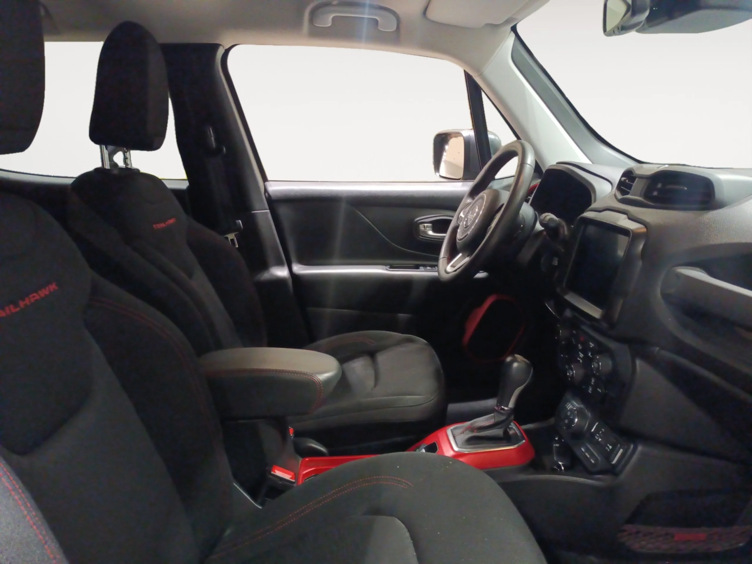 JEEP RENEGADE TRAILHAWK 1.3 PHEV 177KW (240CV) AT AWD - Foto 5