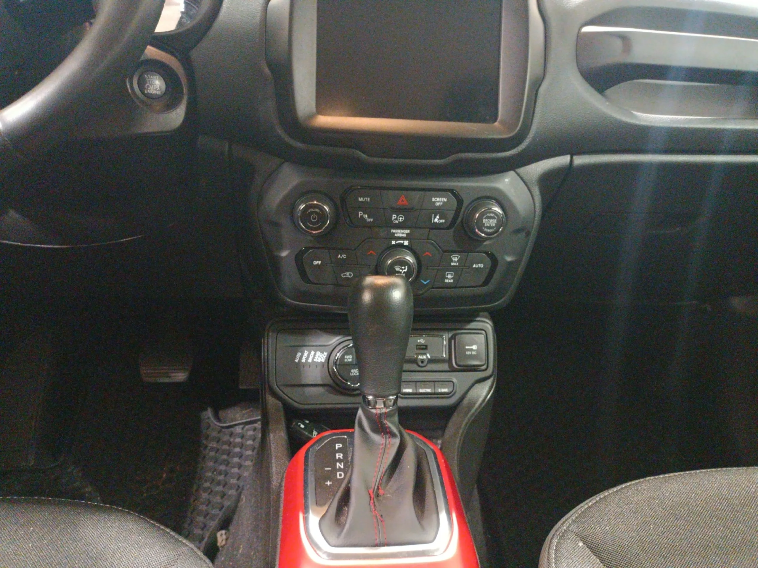 JEEP RENEGADE TRAILHAWK 1.3 PHEV 177KW (240CV) AT AWD - Foto 10