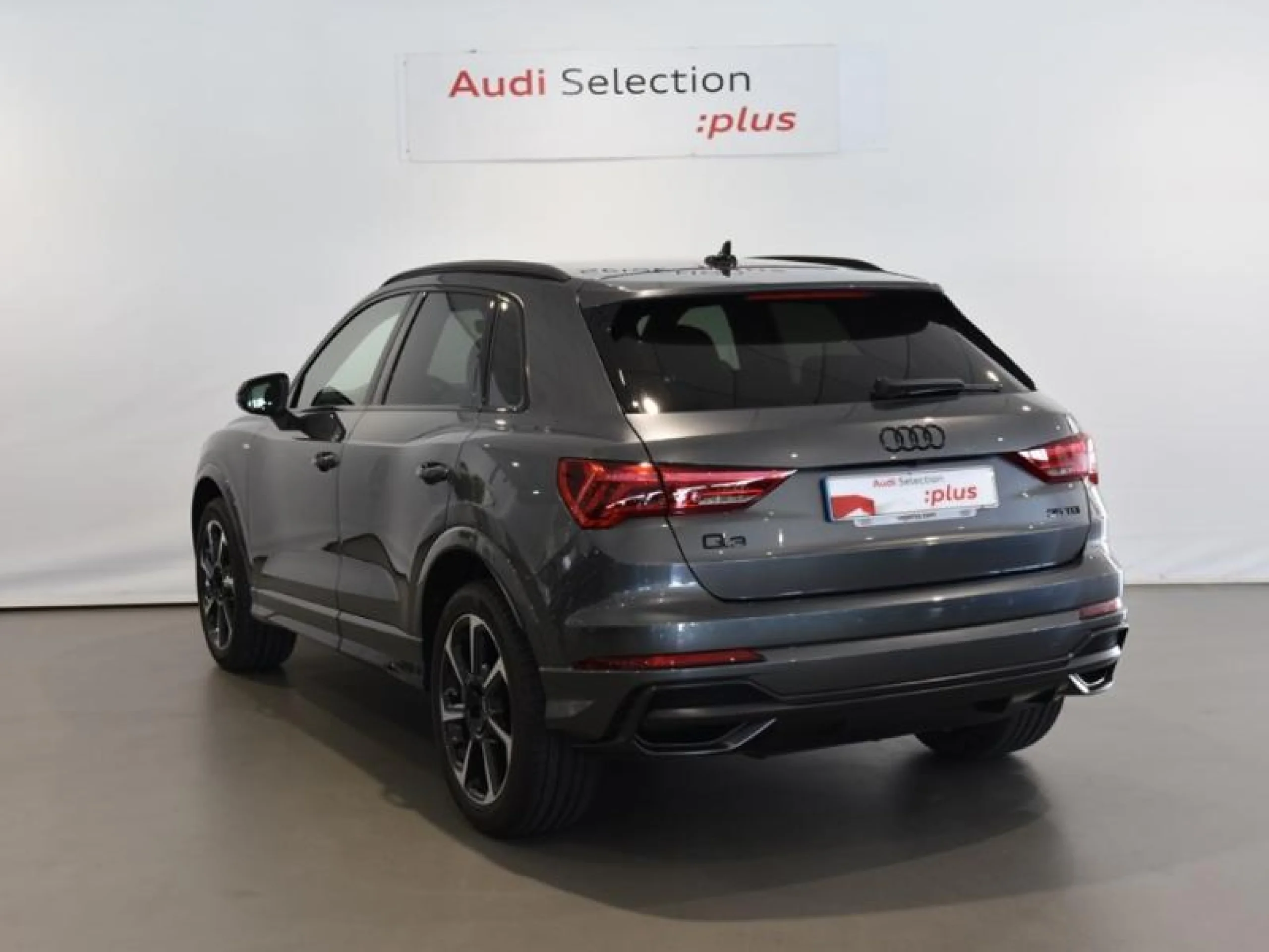 AUDI Q3 BLACK LINE 35 TDI 110KW (150CV) S TRONIC - Foto 2