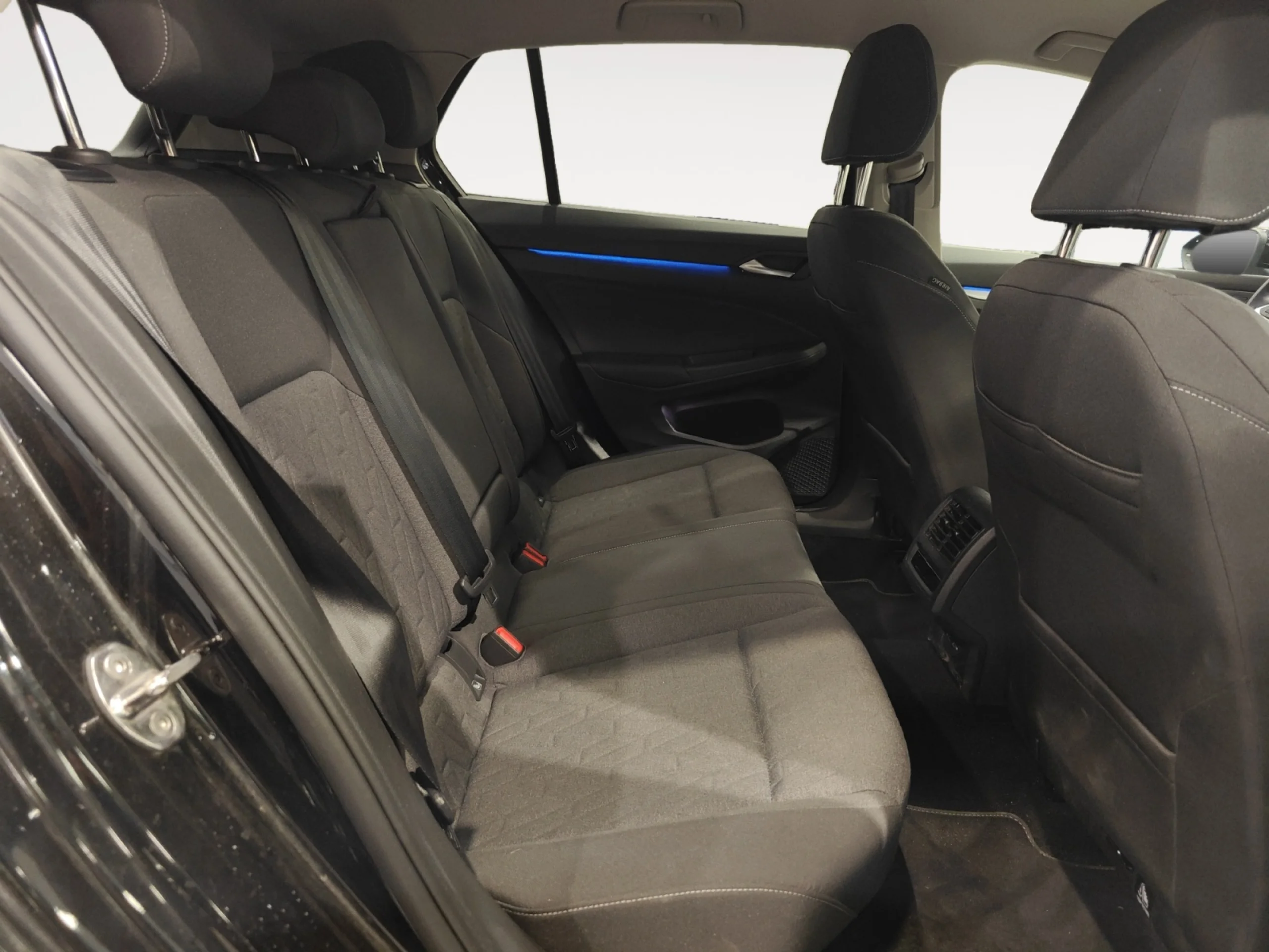 VOLKSWAGEN GOLF LIFE 1.5 TSI 85KW (115CV) - Foto 6