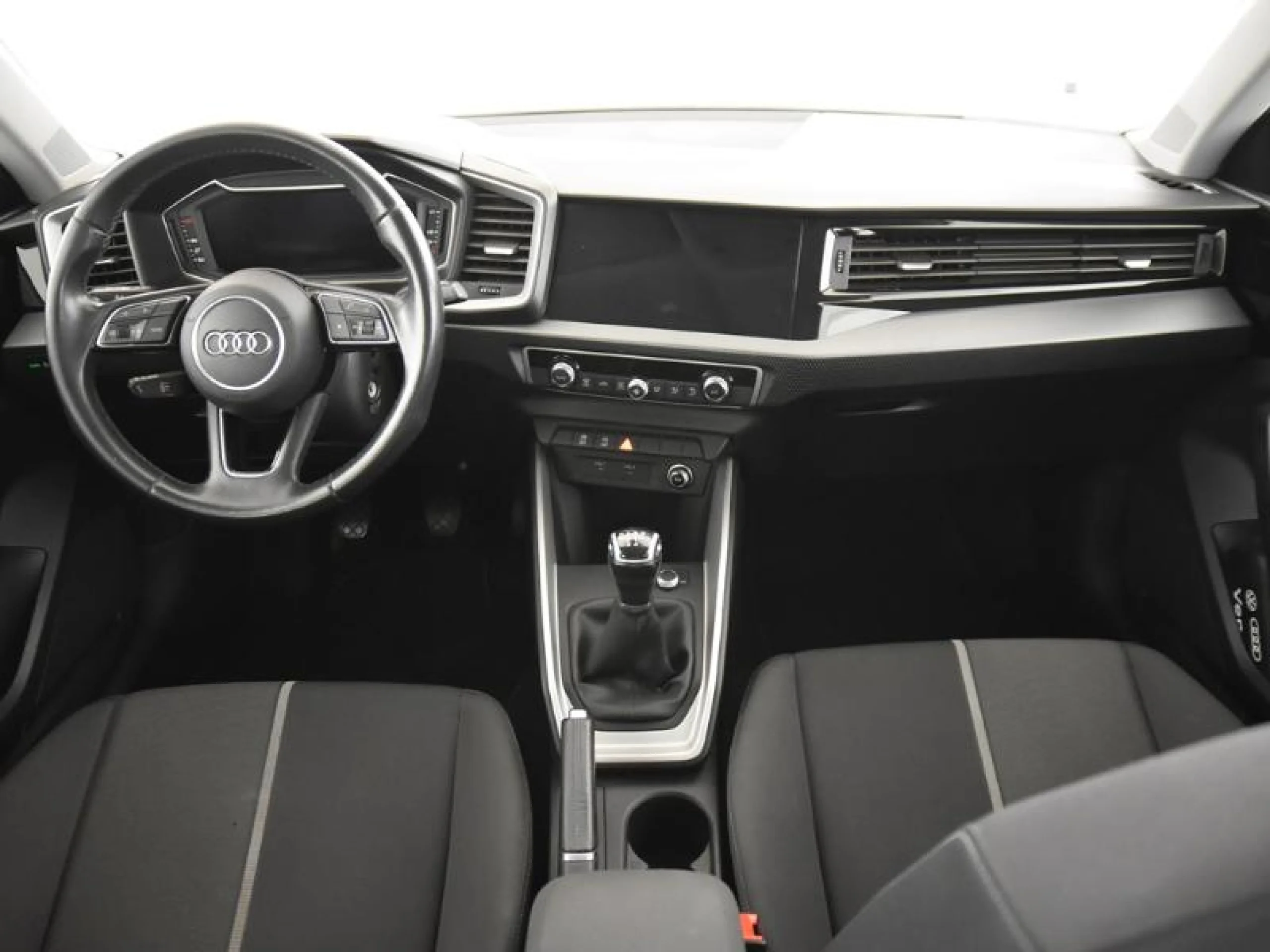 AUDI A1 SPORTBACK 25 TFSI 70KW (95CV) - Foto 4