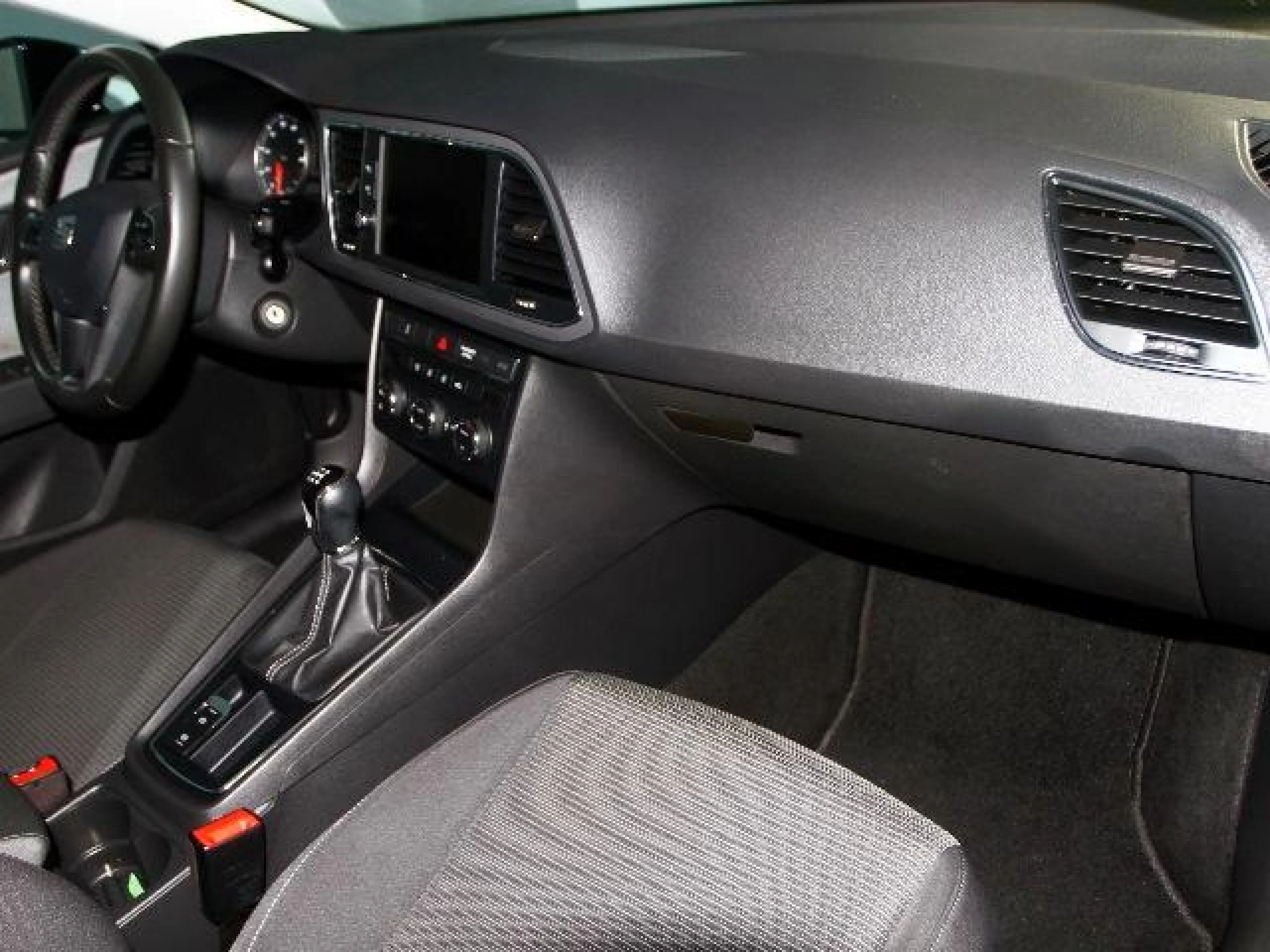 SEAT LEON ST 1.2 TSI 81KW (110CV) S&S STYLE AD NAV - Foto 3