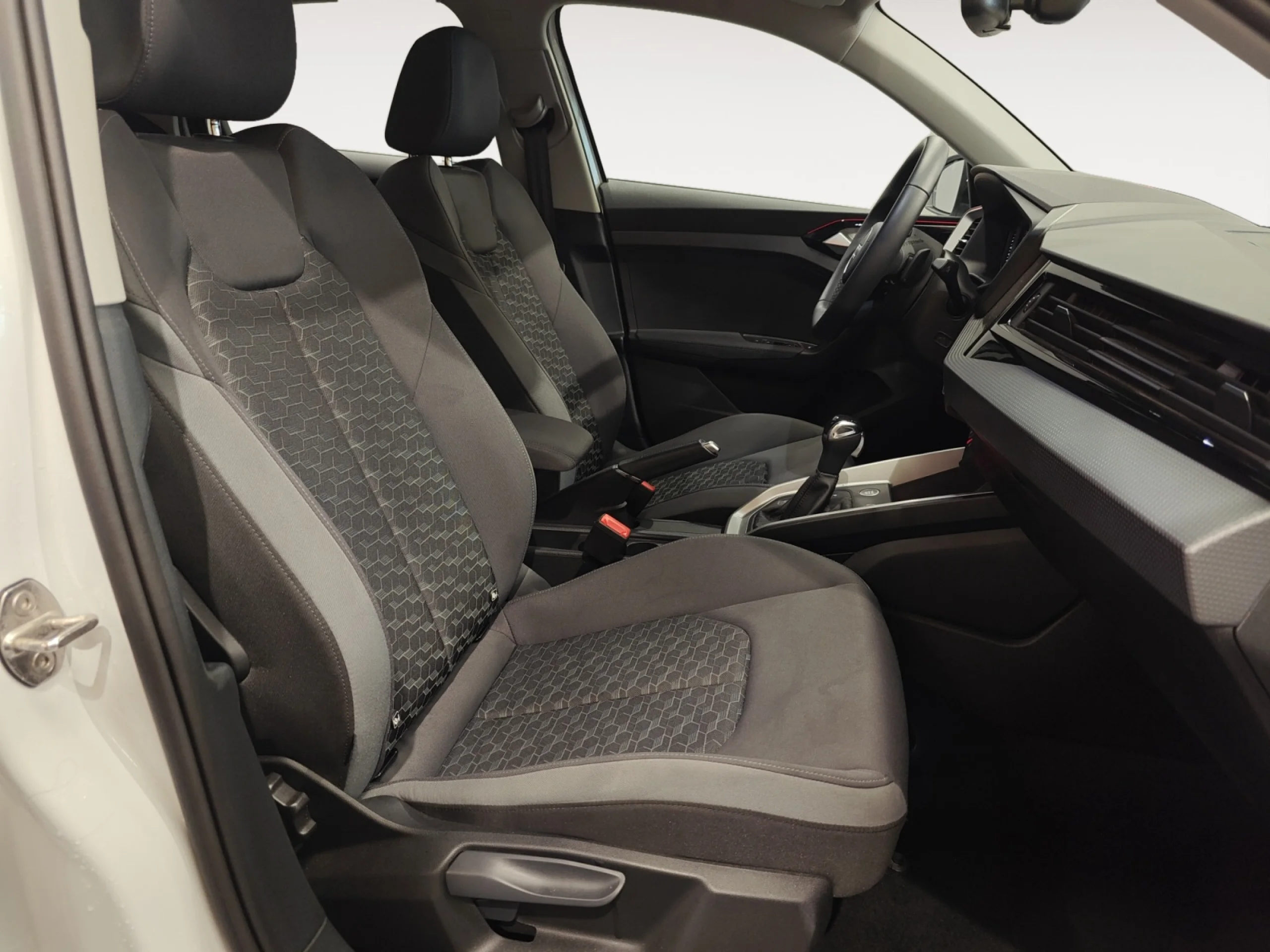 AUDI A1 SPORTBACK ADRENALIN 30 TFSI 85KW S TRON - Foto 5