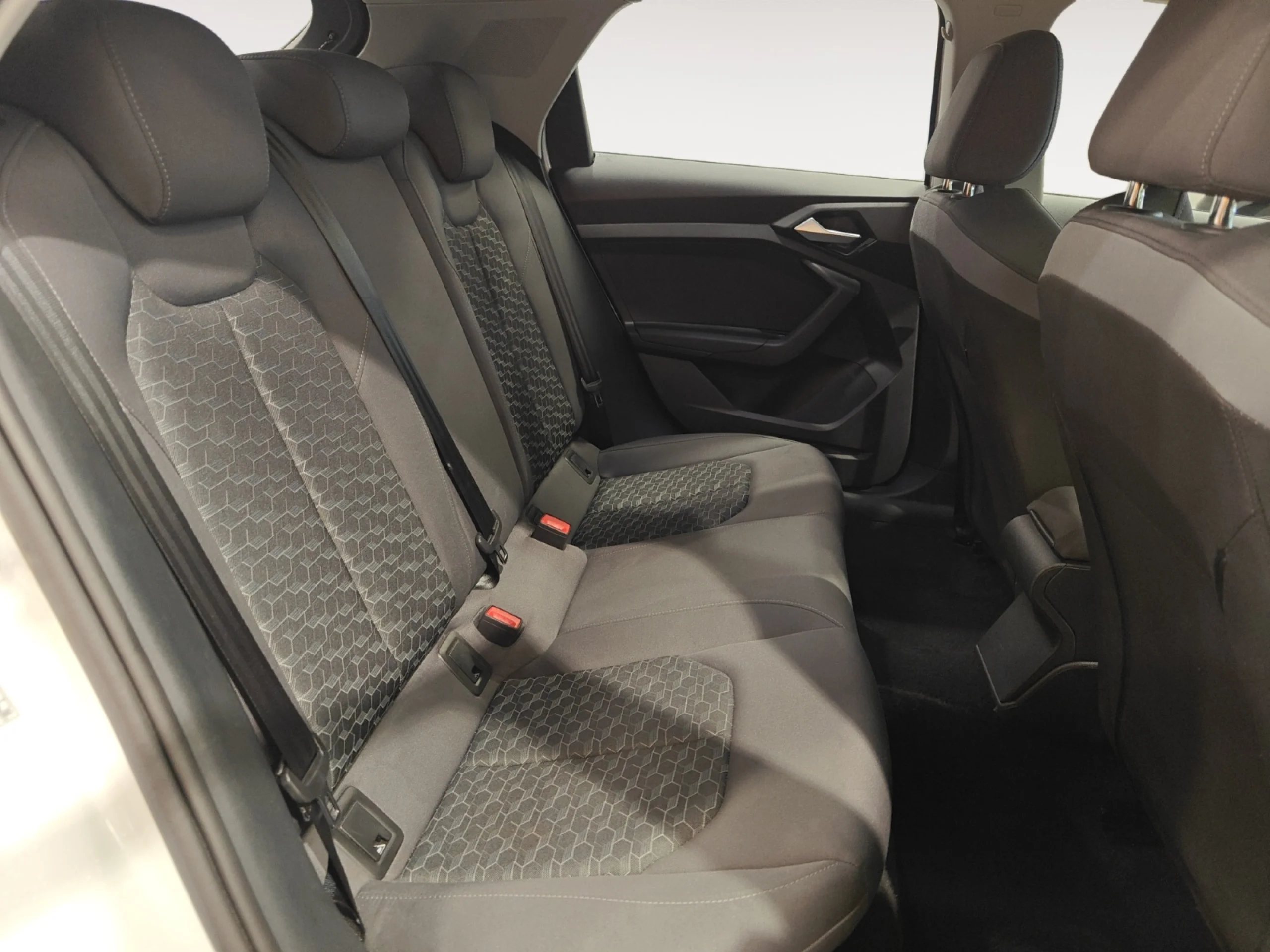 AUDI A1 SPORTBACK ADRENALIN 30 TFSI 85KW S TRON - Foto 6