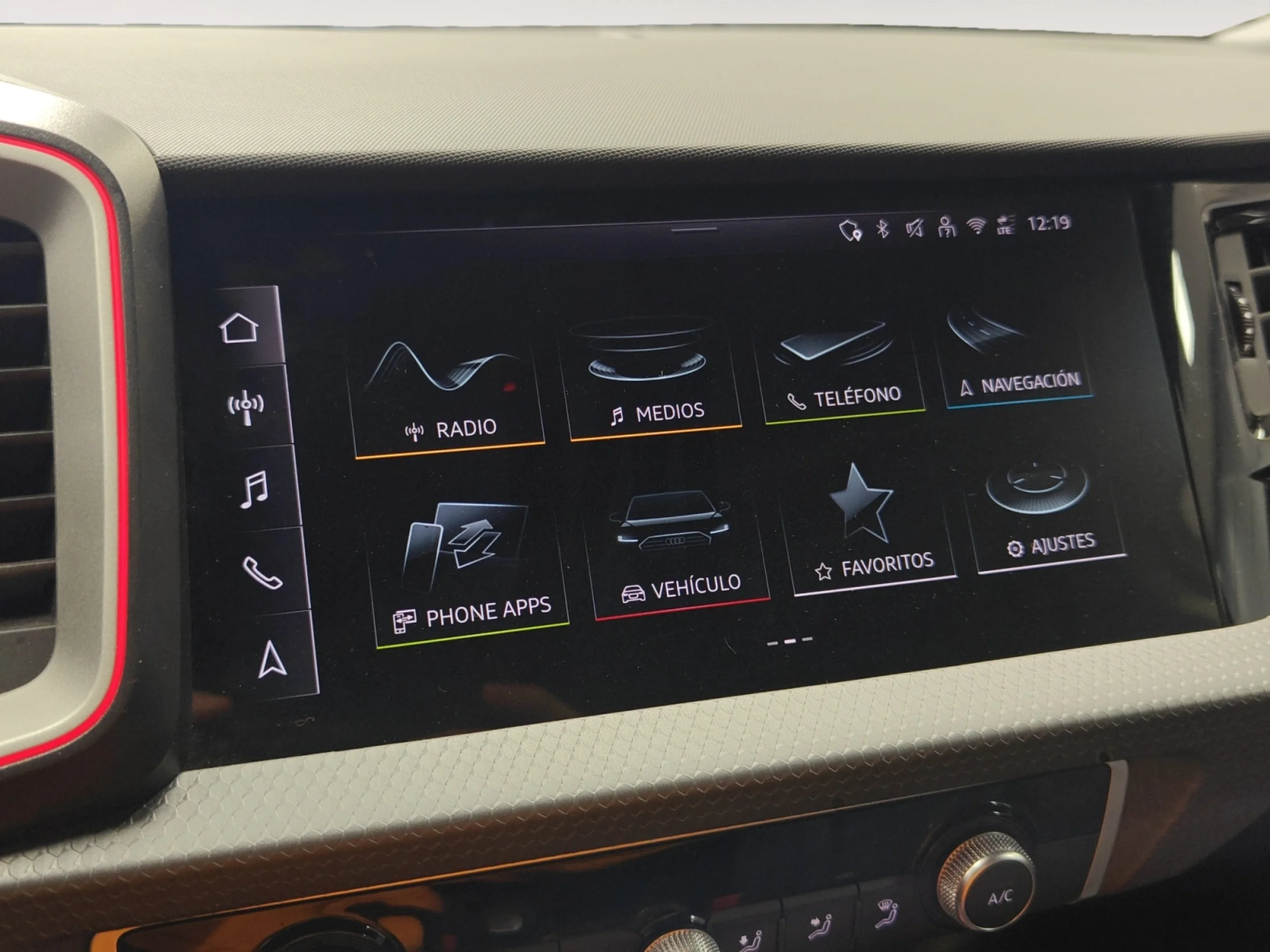 AUDI A1 SPORTBACK ADRENALIN 30 TFSI 85KW S TRON - Foto 14