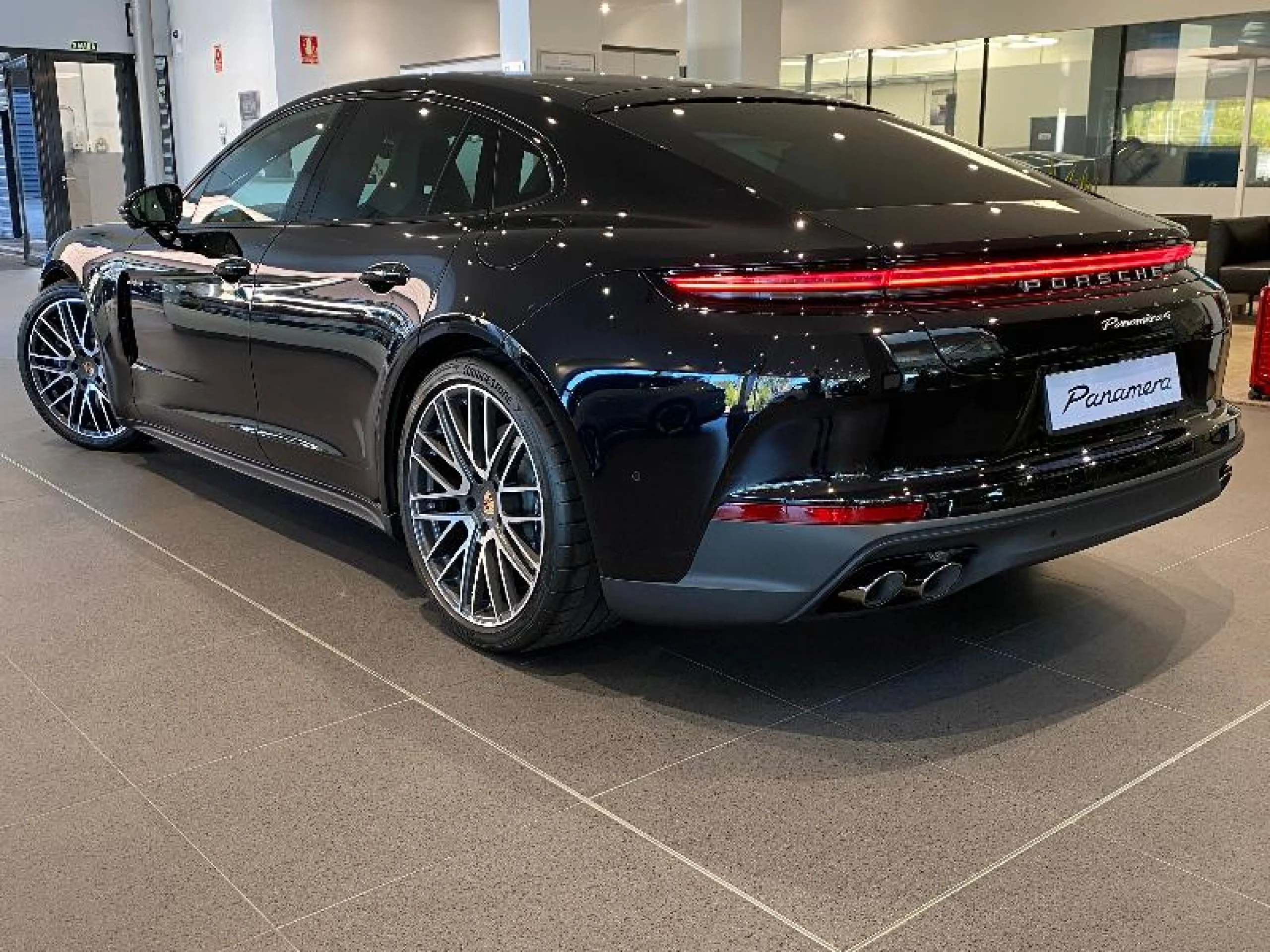 PORSCHE PANAMERA 4 E HYBRID - Foto 3