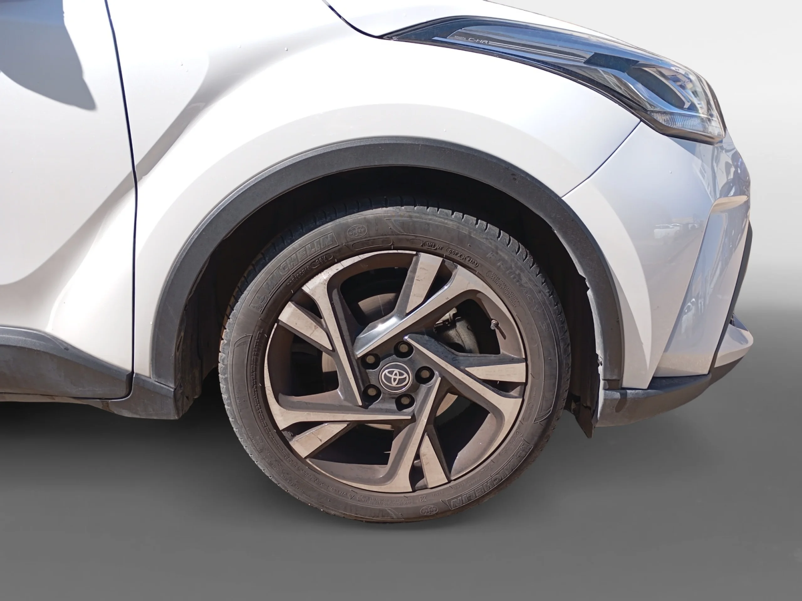 TOYOTA C HR 2.0 180H ADVANCE - Foto 8