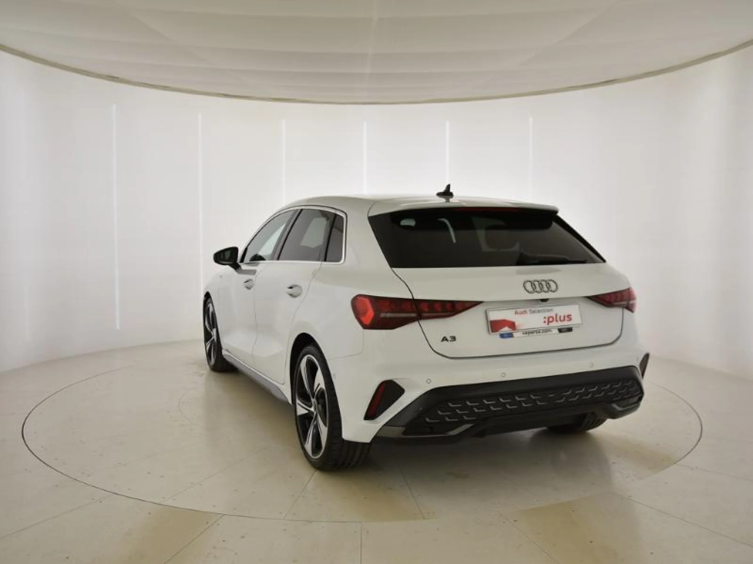 AUDI A3 SPORTBACK BLACK LINE TDI 110KW S TRONIC - Foto 2