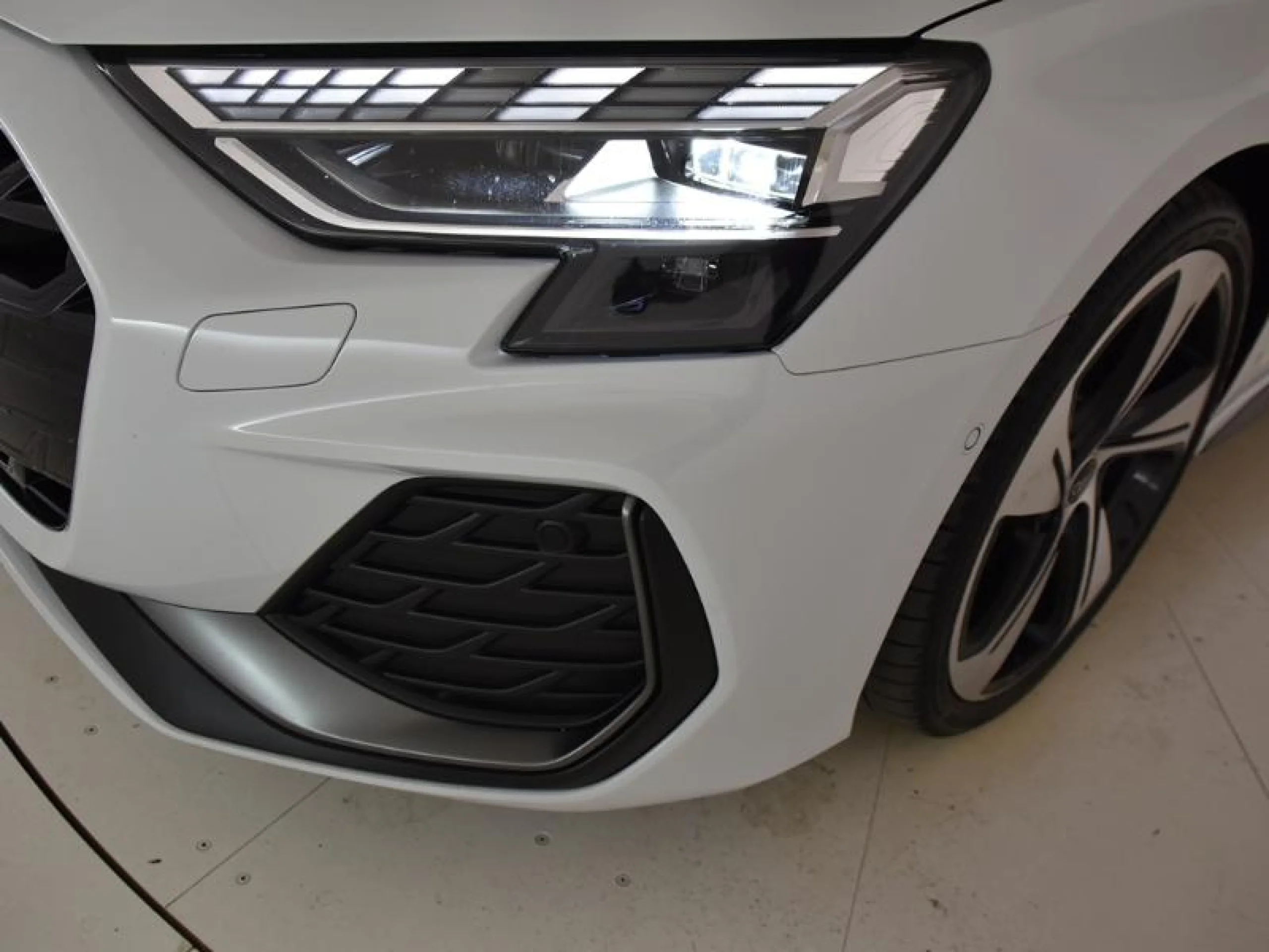 AUDI A3 SPORTBACK BLACK LINE TDI 110KW S TRONIC - Foto 17