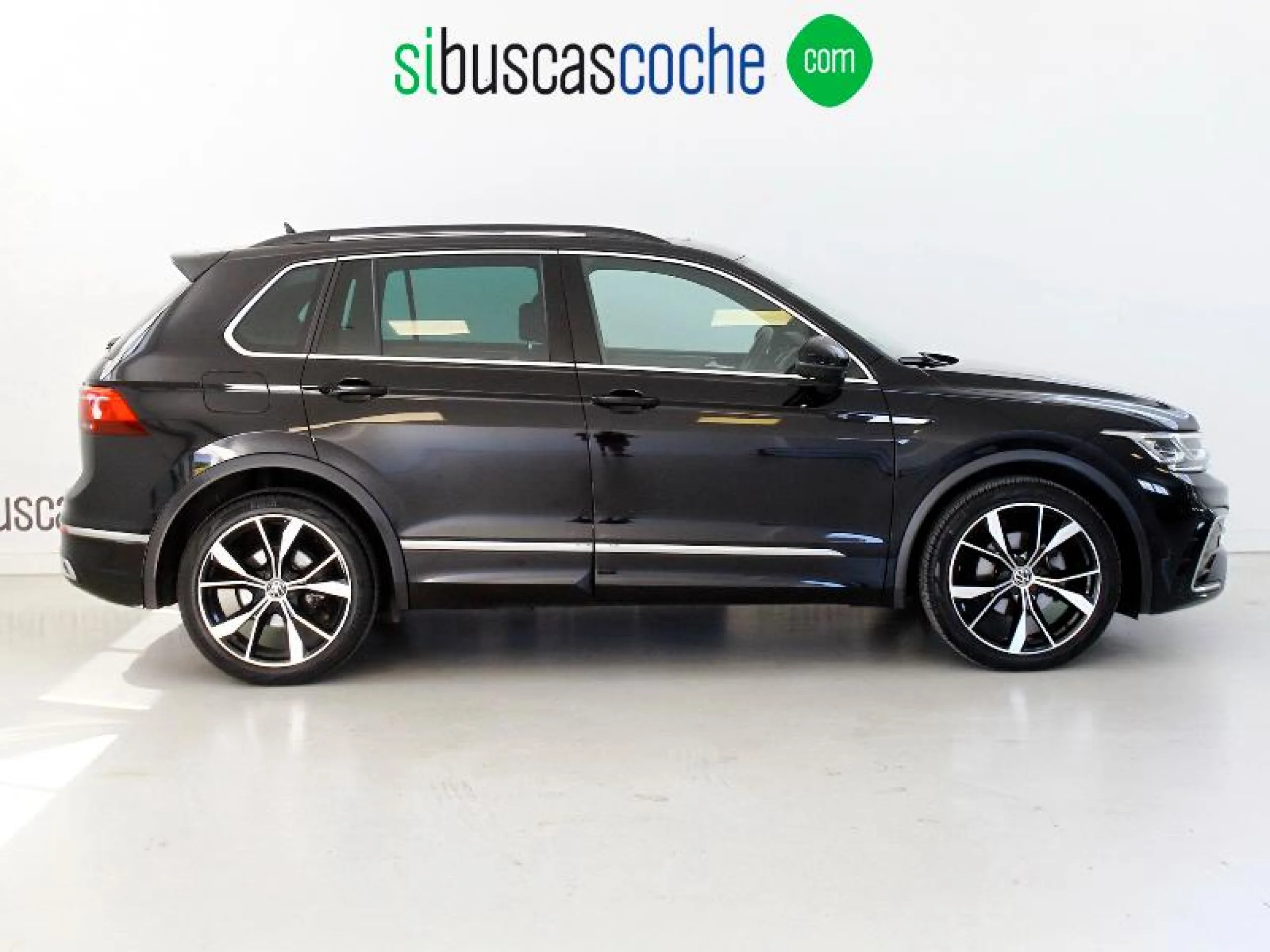 VOLKSWAGEN TIGUAN R LINE 1.5 TSI 110KW (150CV) DSG - Foto 3