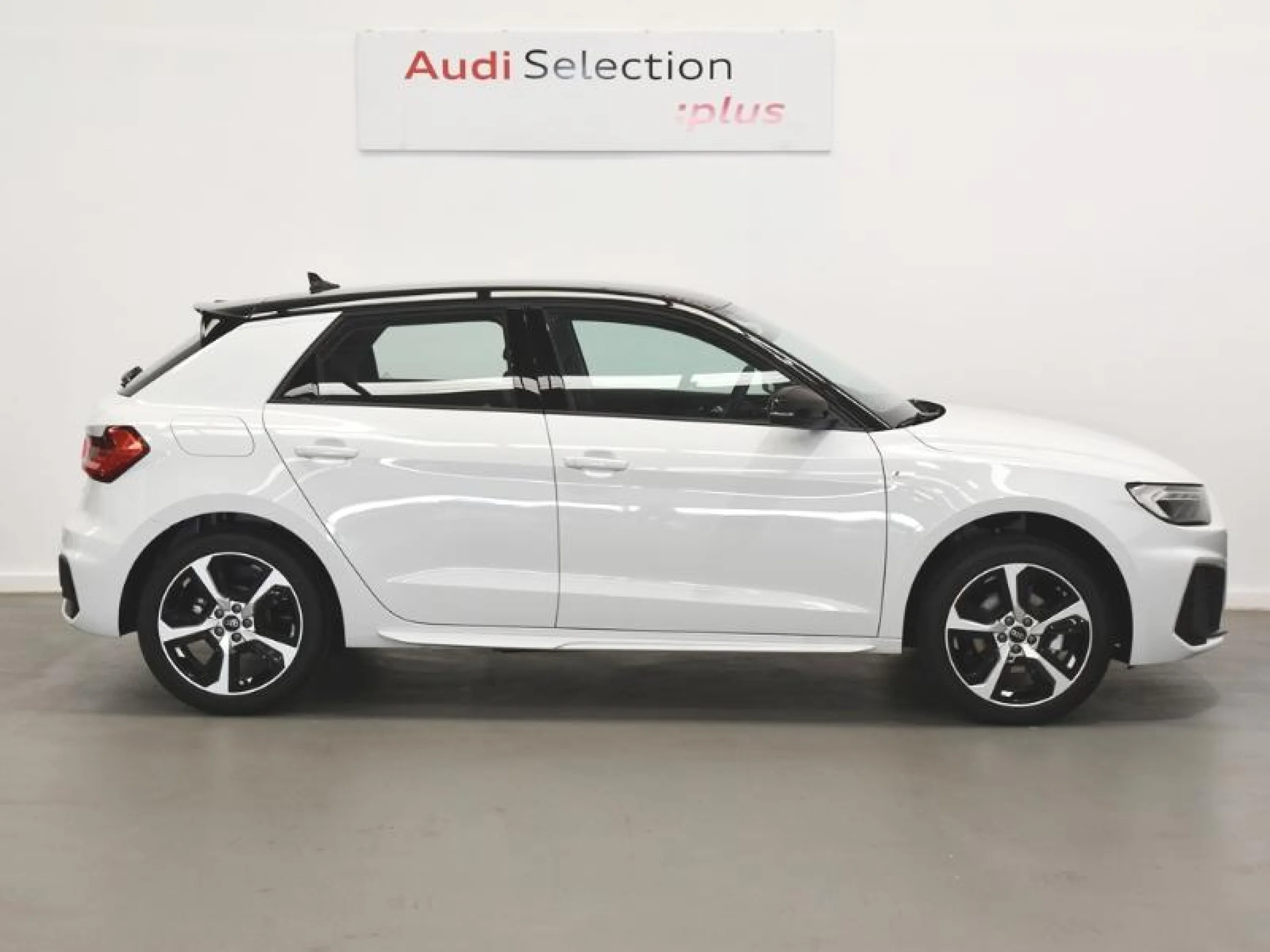 AUDI A1 SPORTBACK ADRENALIN 30 TFSI 85KW S TRON - Foto 3
