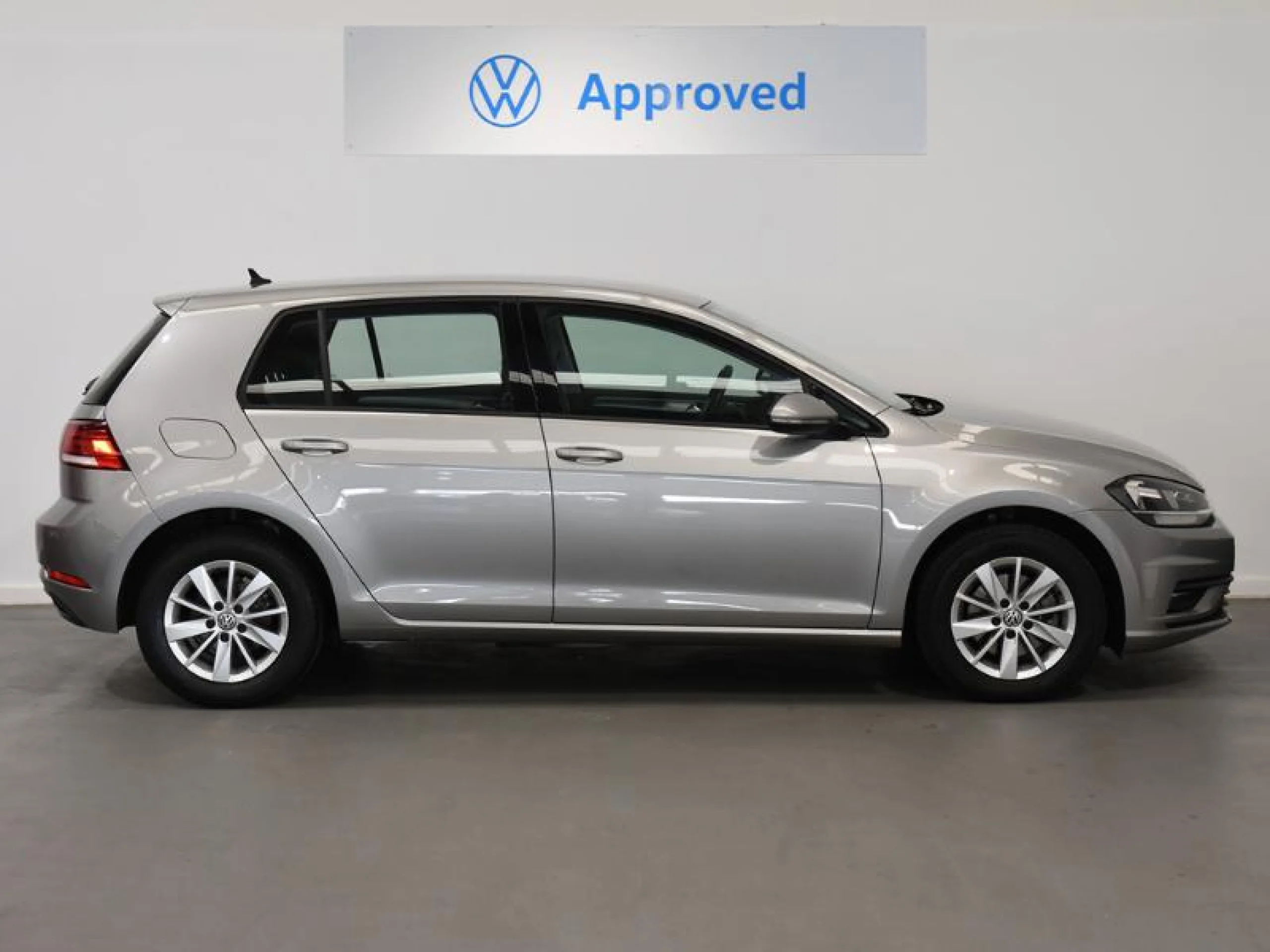 VOLKSWAGEN GOLF LAST EDITION 1.6 TDI 85KW (115CV) - Foto 3