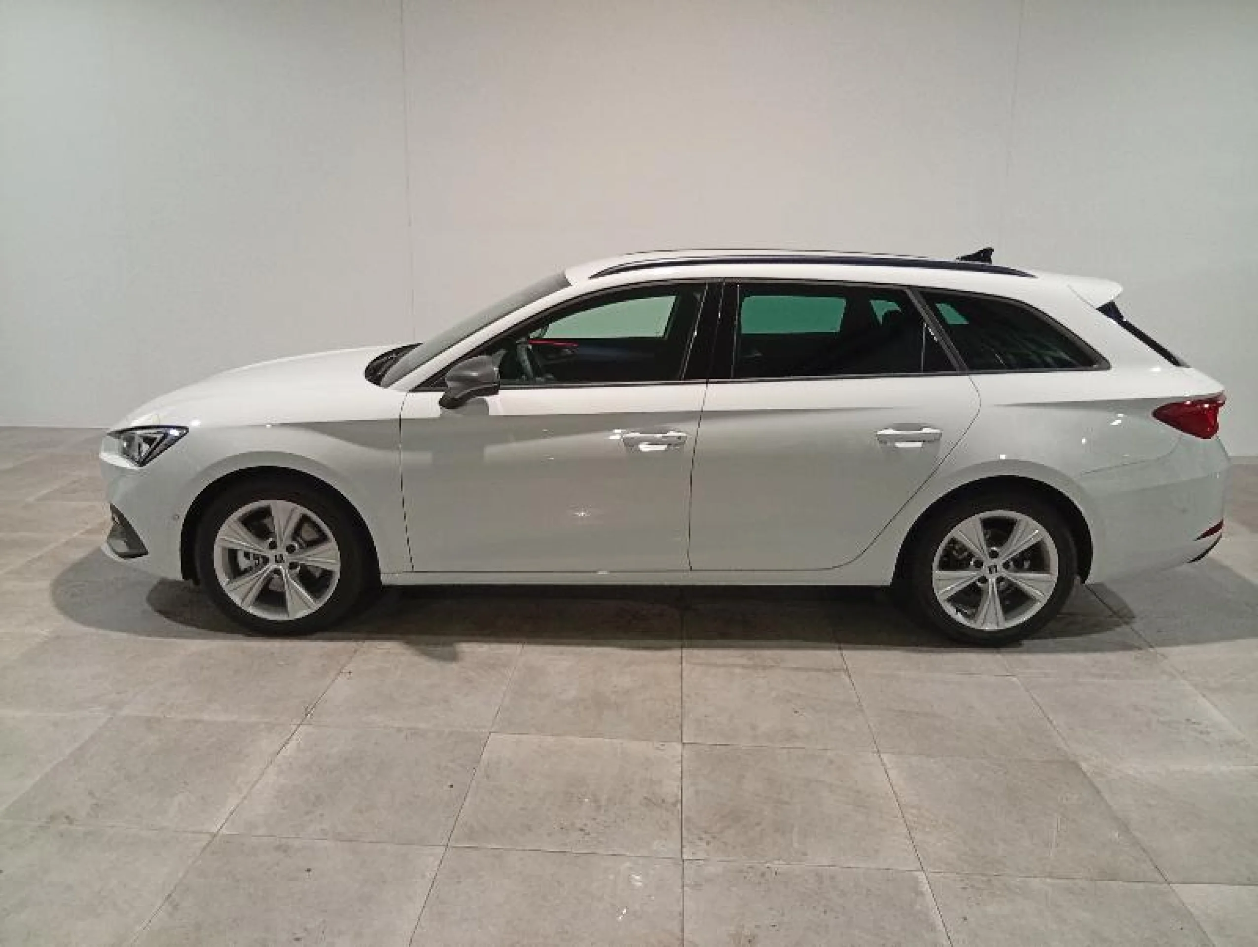 SEAT LEON SP 2.0 TDI 110KW DSG S&S FR XL - Foto 3
