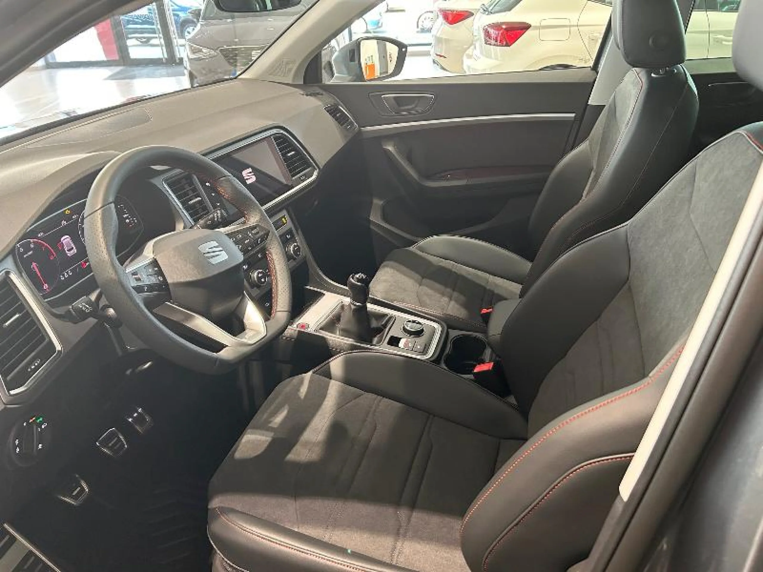 SEAT ATECA 1.5 TSI 110KW (150CV) FR SPECIAL EDITION - Foto 4