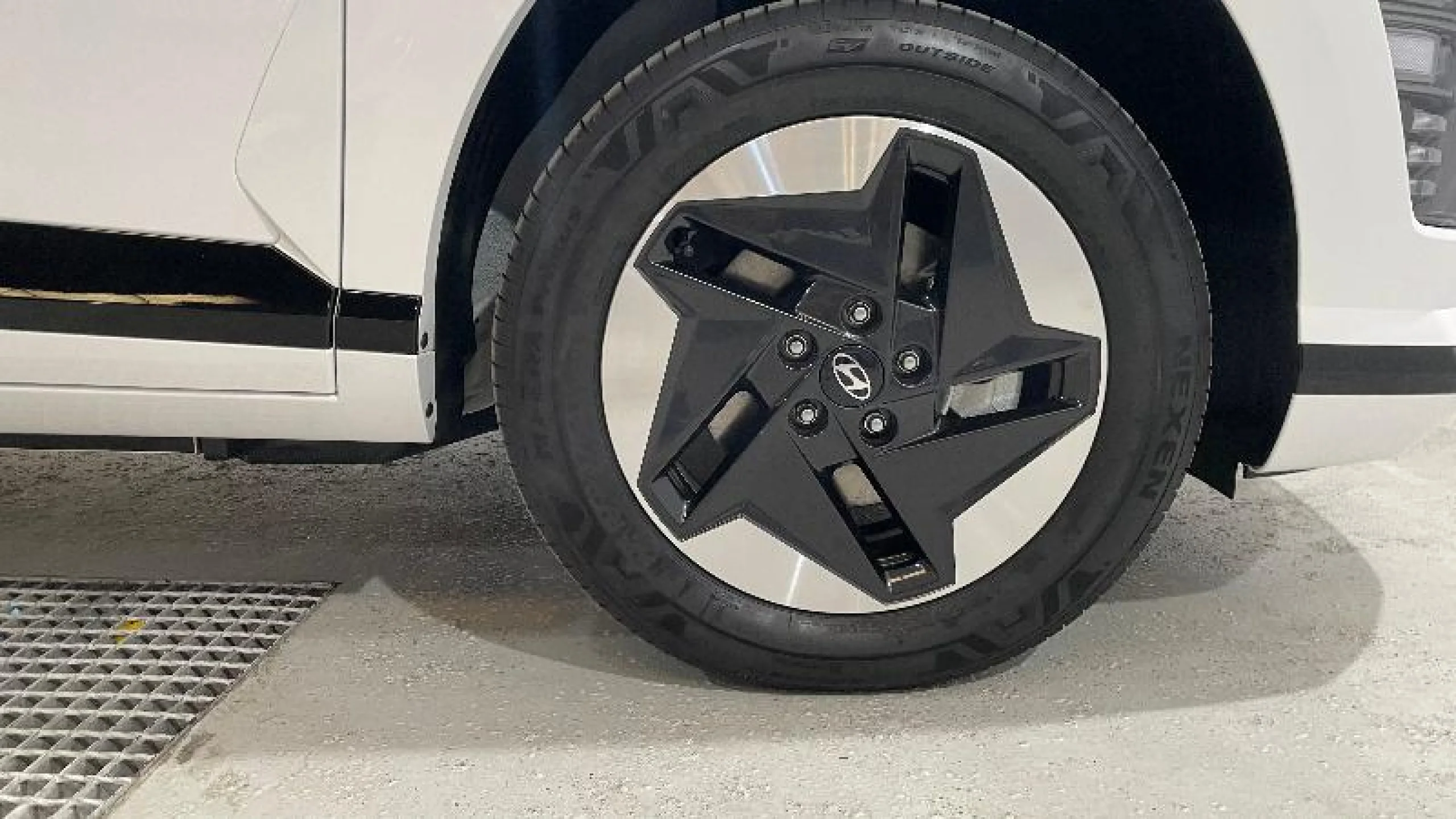 HYUNDAI KONA EV 150KW 65KWH BLACK LINE - Foto 7