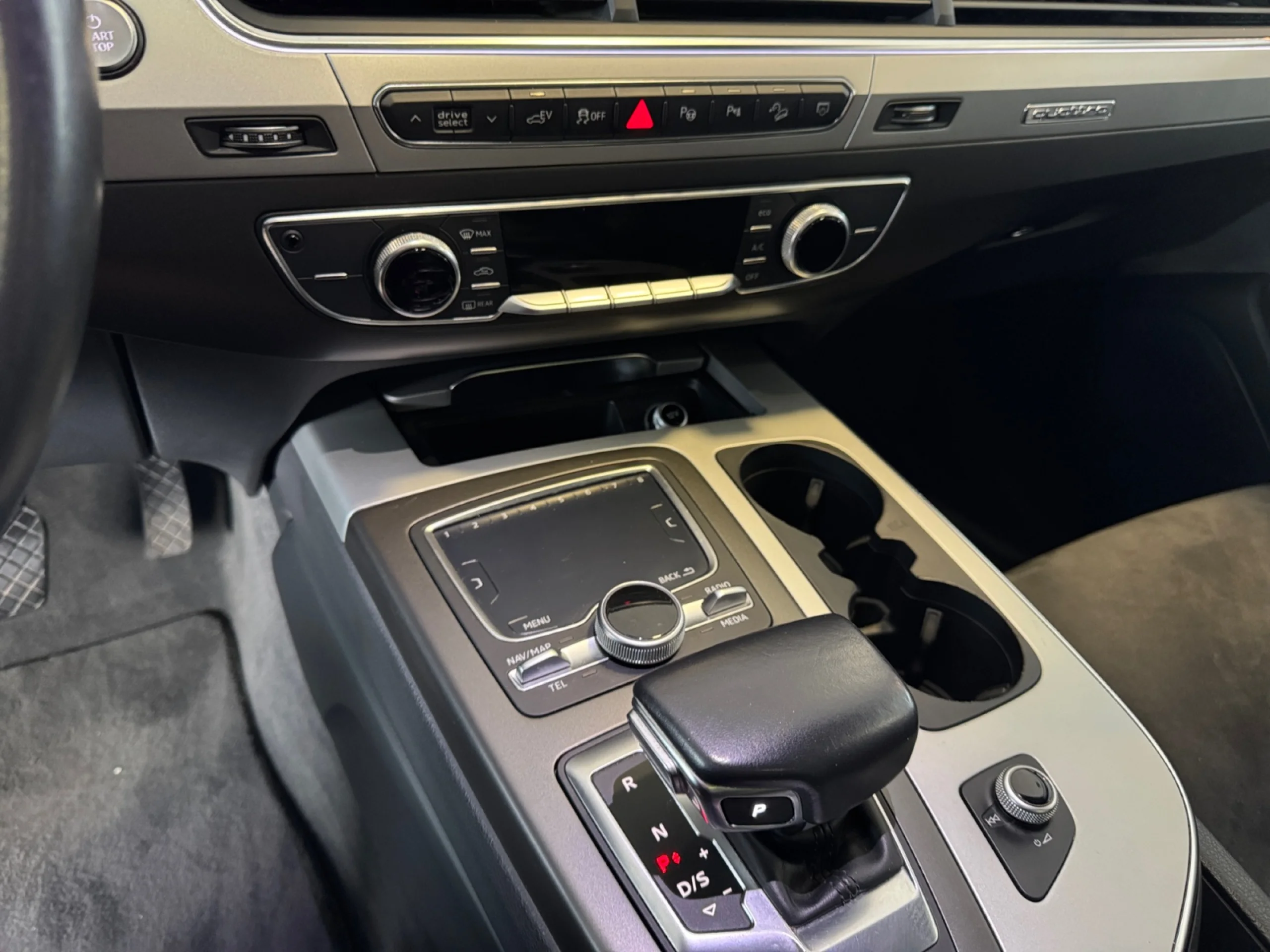 AUDI Q7 3.0 TDI E TRON QUATTRO TIPTRONIC - Foto 14