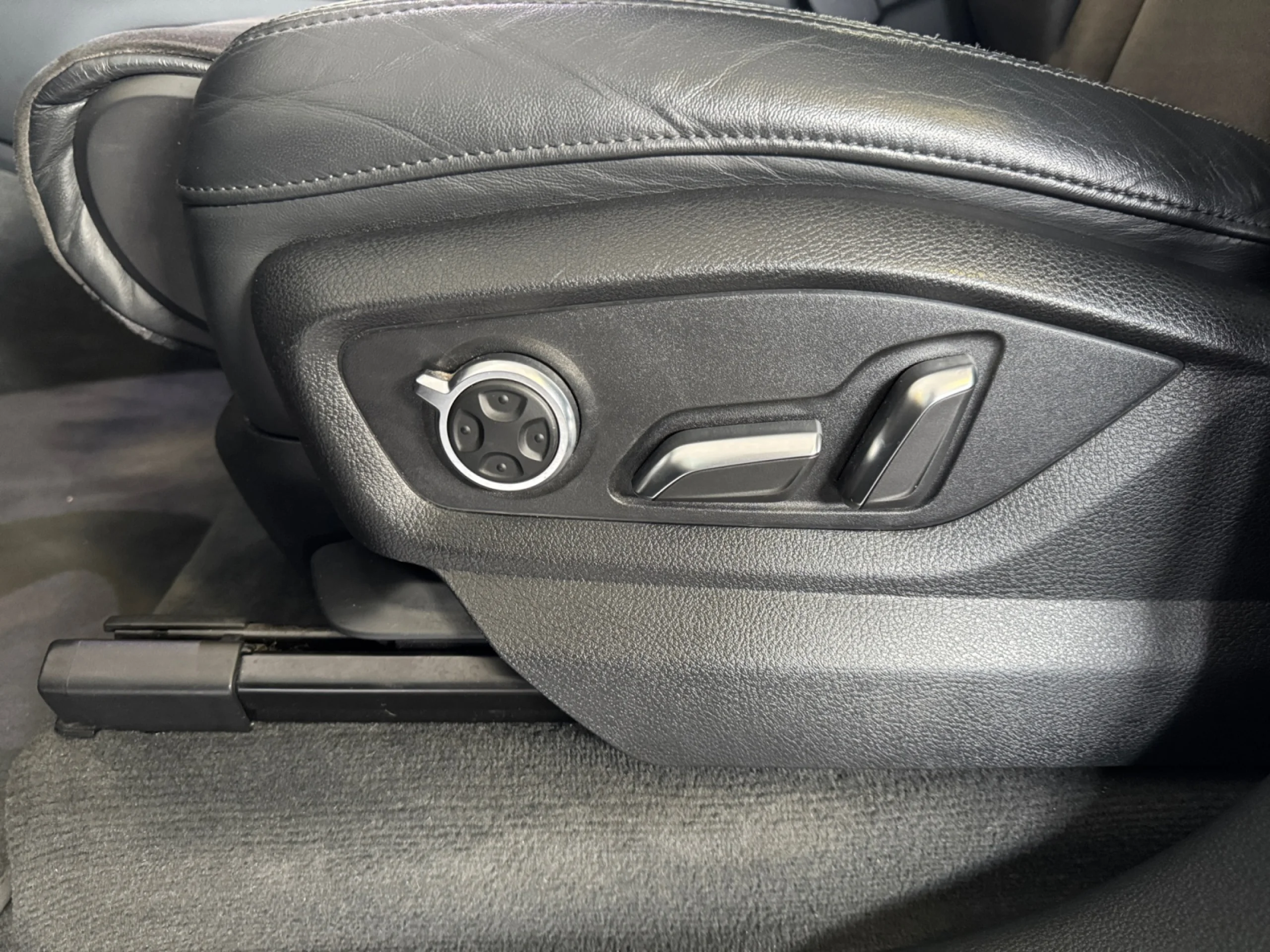 AUDI Q7 3.0 TDI E TRON QUATTRO TIPTRONIC - Foto 16