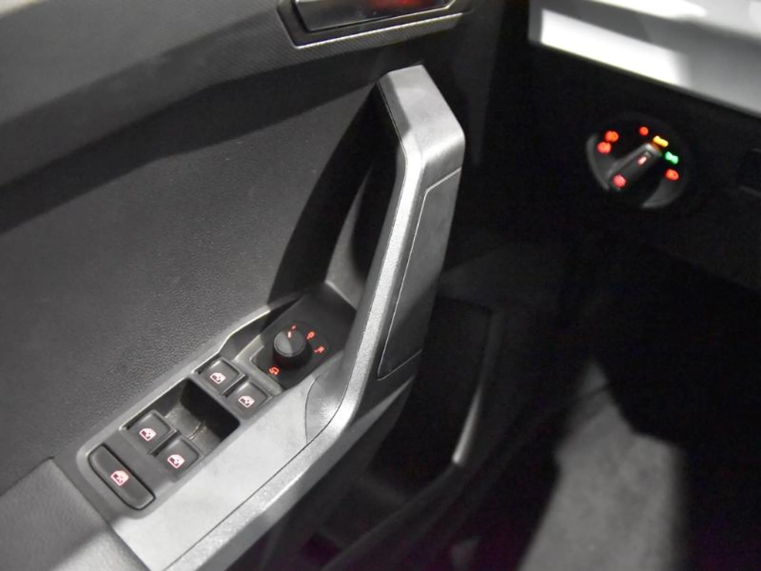 SEAT ARONA 1.0 TSI 85KW STYLE SPECIAL EDITION - Foto 17