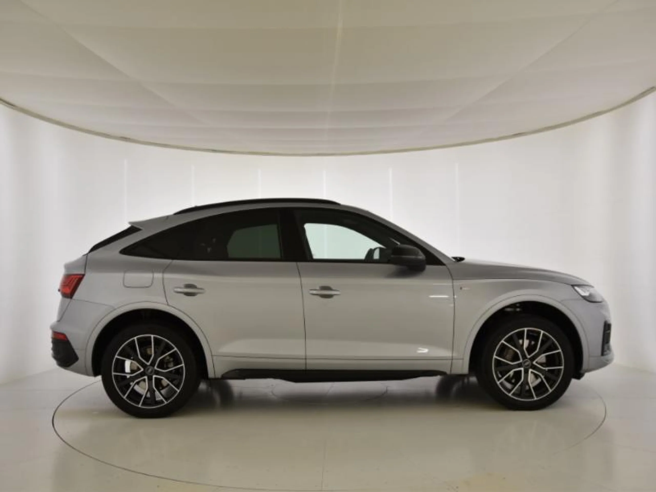 AUDI Q5 SPORTBACK BLACK LINE 50 TFSI E QUATTRO ULTRA - Foto 3