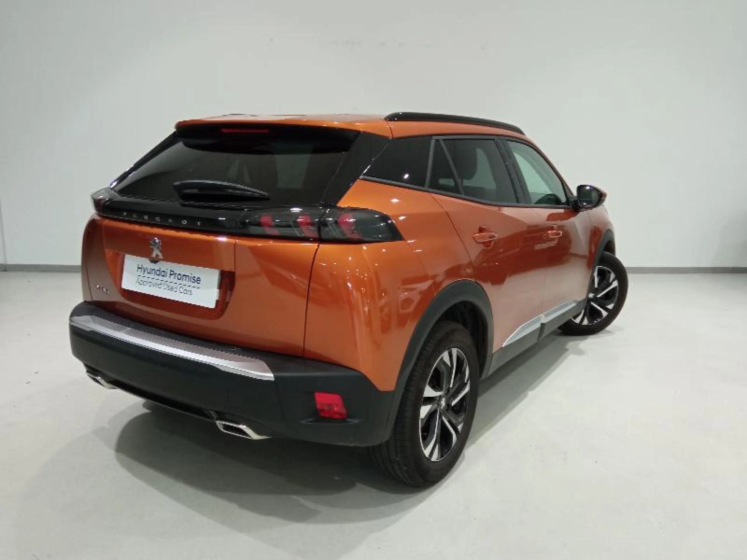 PEUGEOT 2008 ALLURE PURETECH 130 S&S BVM6 - Foto 2