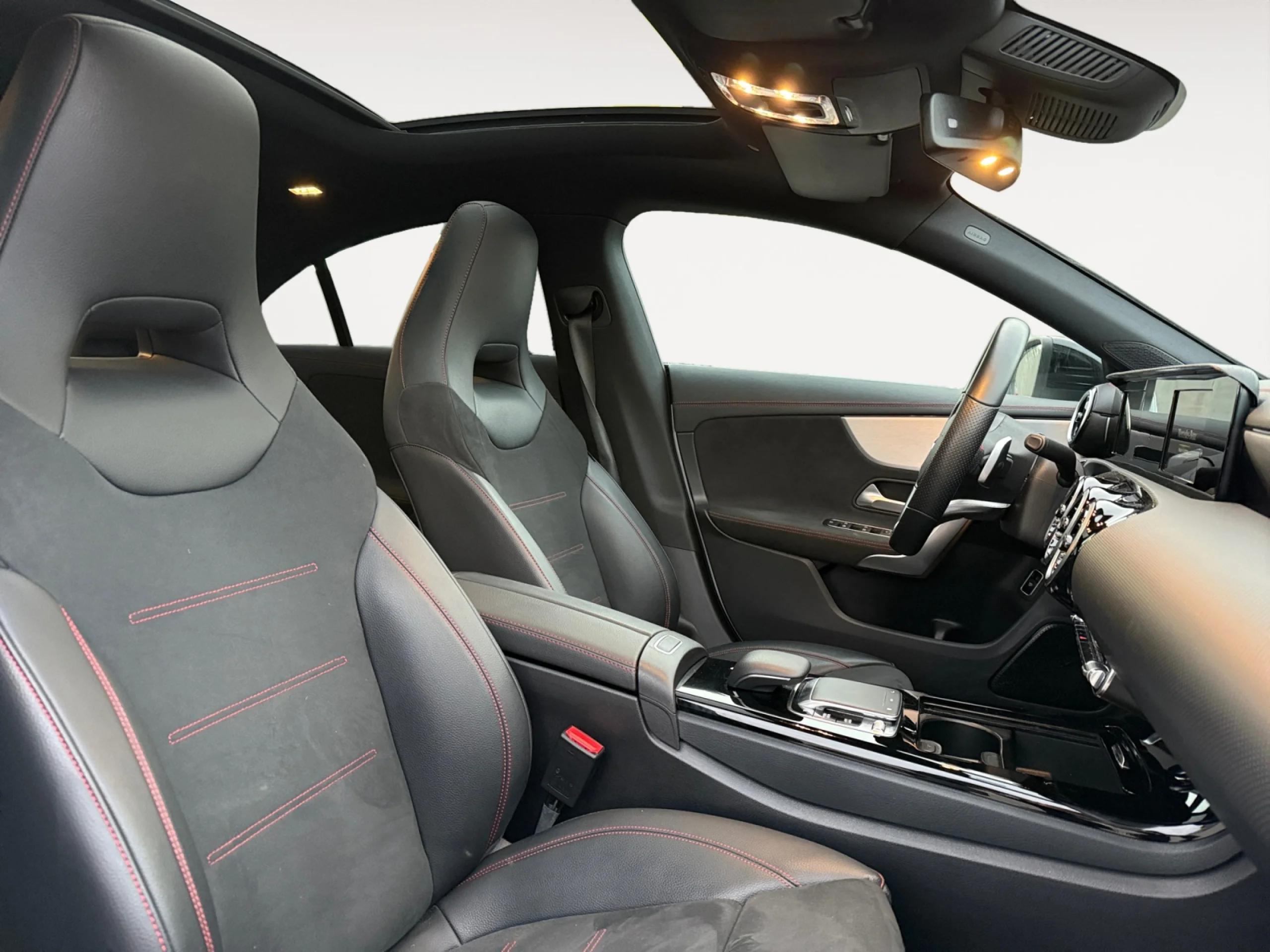 MERCEDES-BENZ CLA CLA 200 D DCT - Foto 5