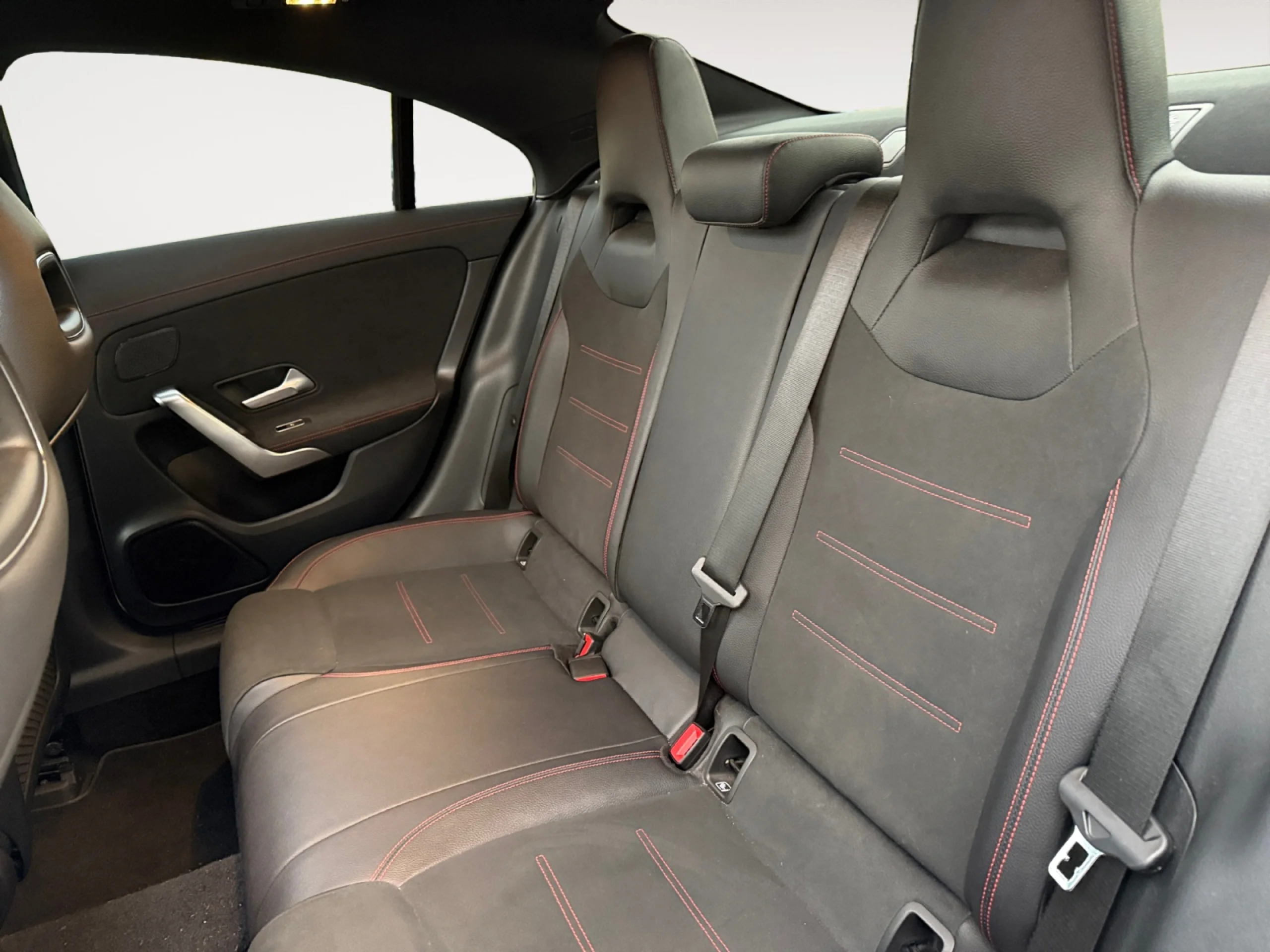 MERCEDES-BENZ CLA CLA 200 D DCT - Foto 6