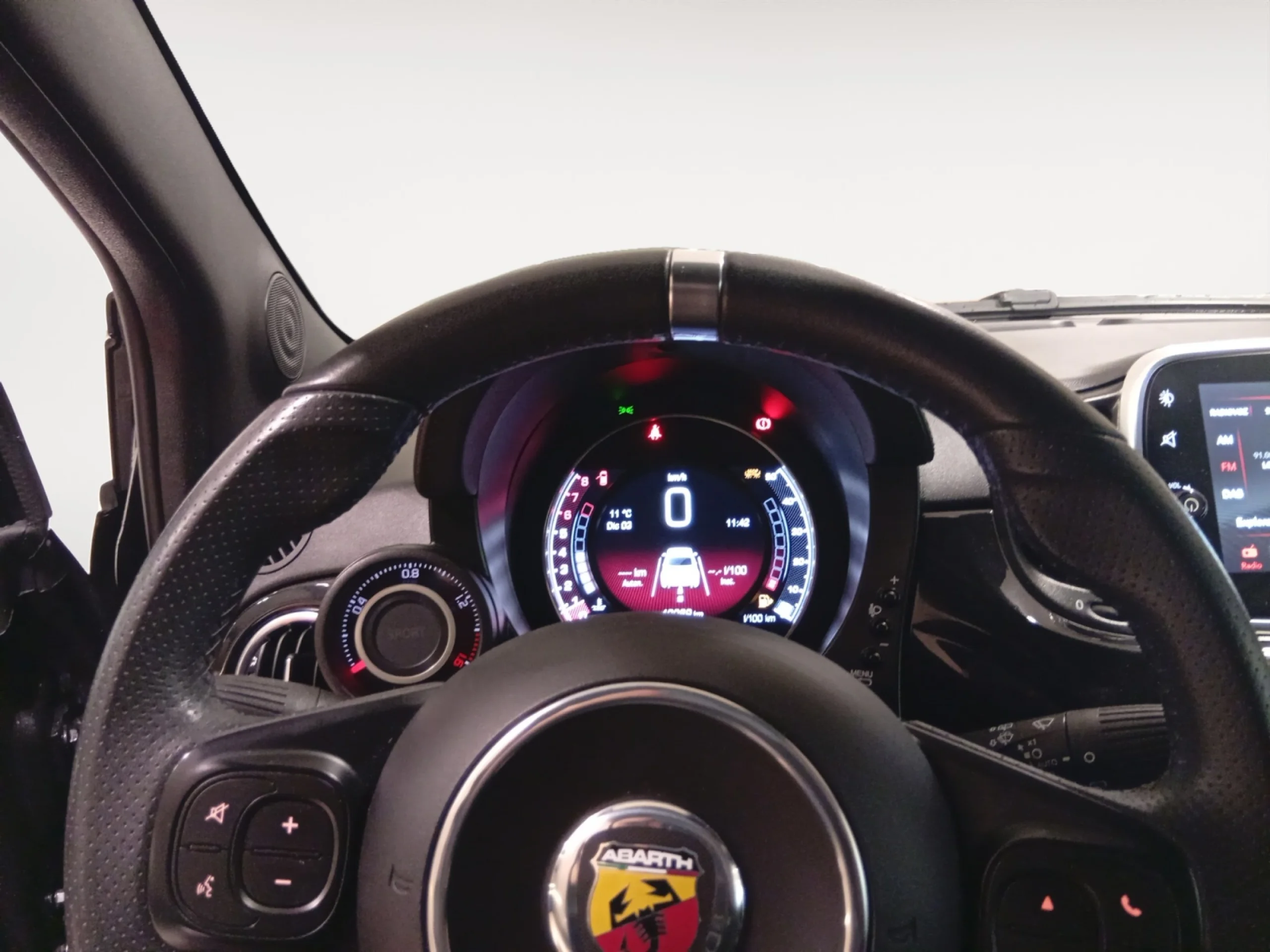 ABARTH 500 595 SCORPIONEORO 1.4 16V 121KW E6D - Foto 7