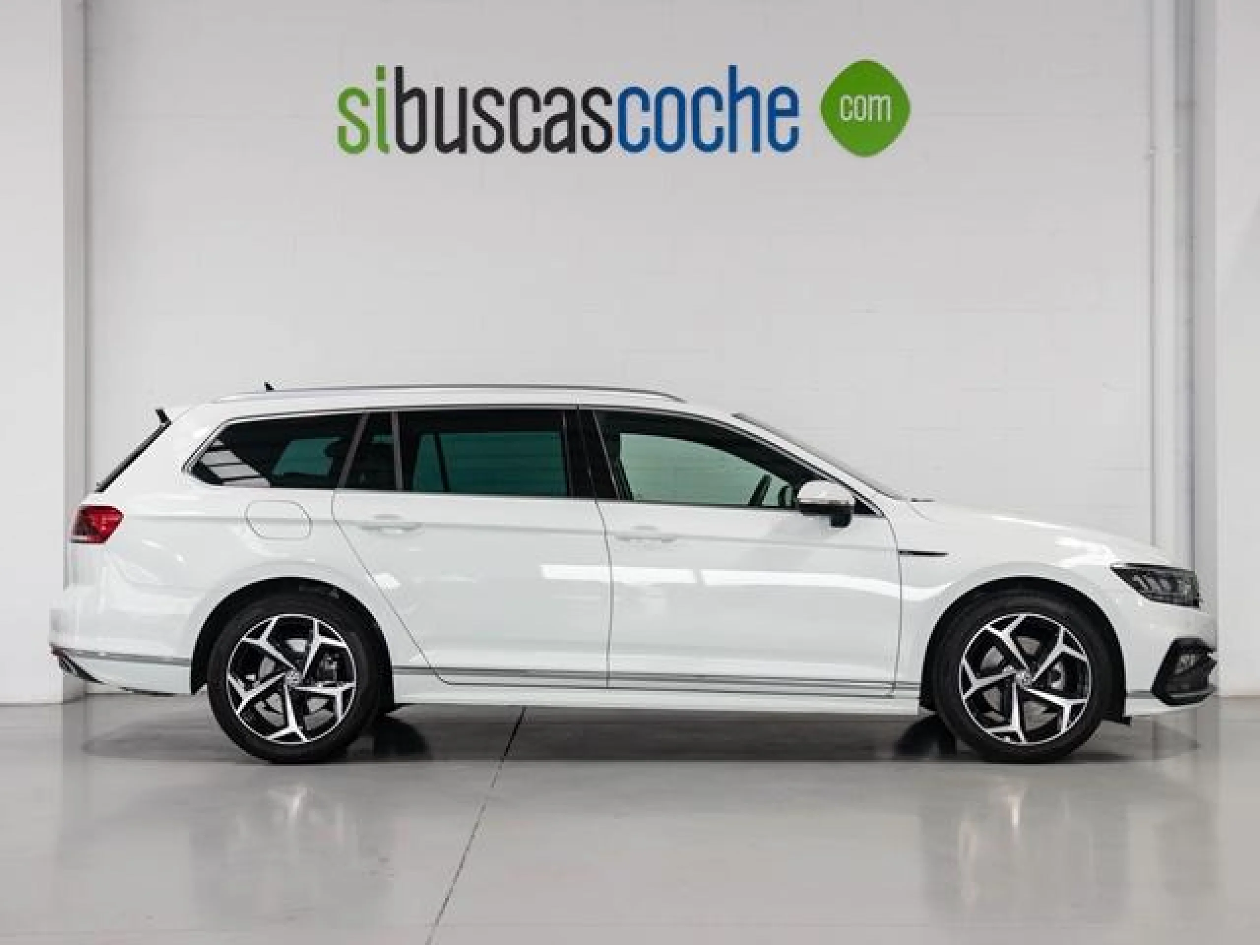 VOLKSWAGEN PASSAT VARIANT R LINE 2.0 TSI 140KW (190CV) DSG - Foto 3