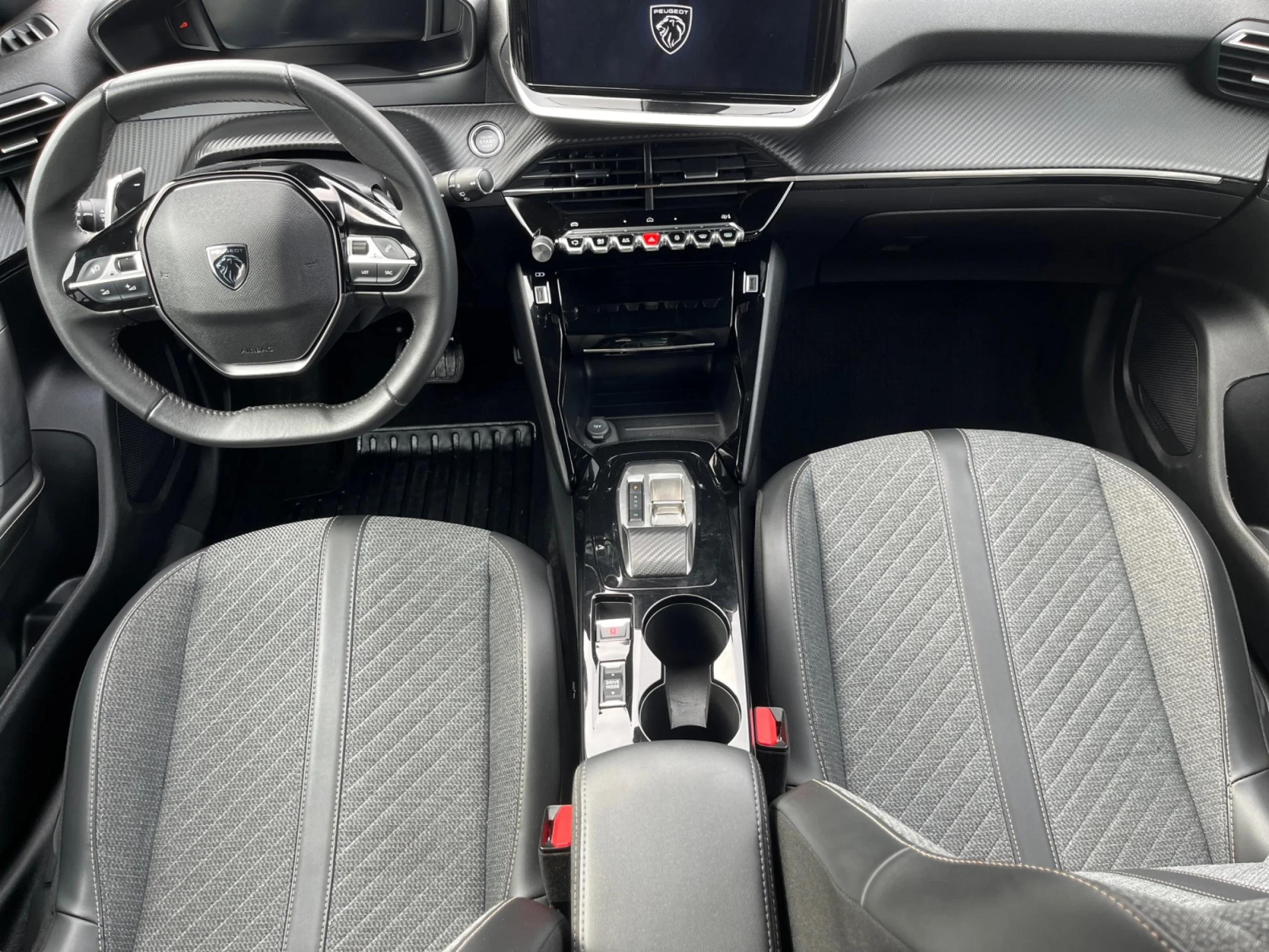 PEUGEOT 2008 ALLURE PURETECH 130 S&S EAT8 - Foto 4