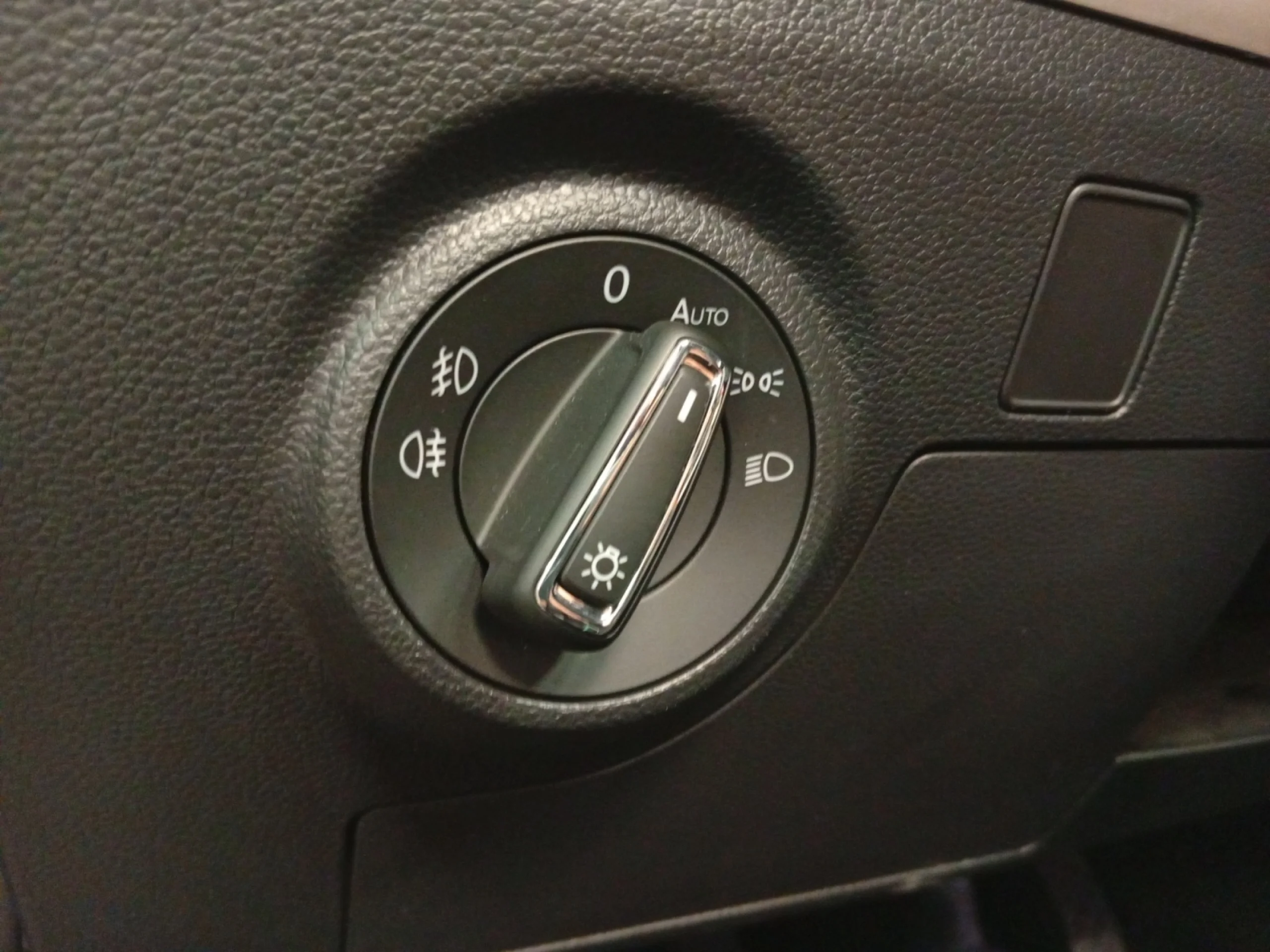 SEAT ARONA 1.6 TDI 70KW (95CV) XCELLENCE ECOMOTIVE - Foto 13