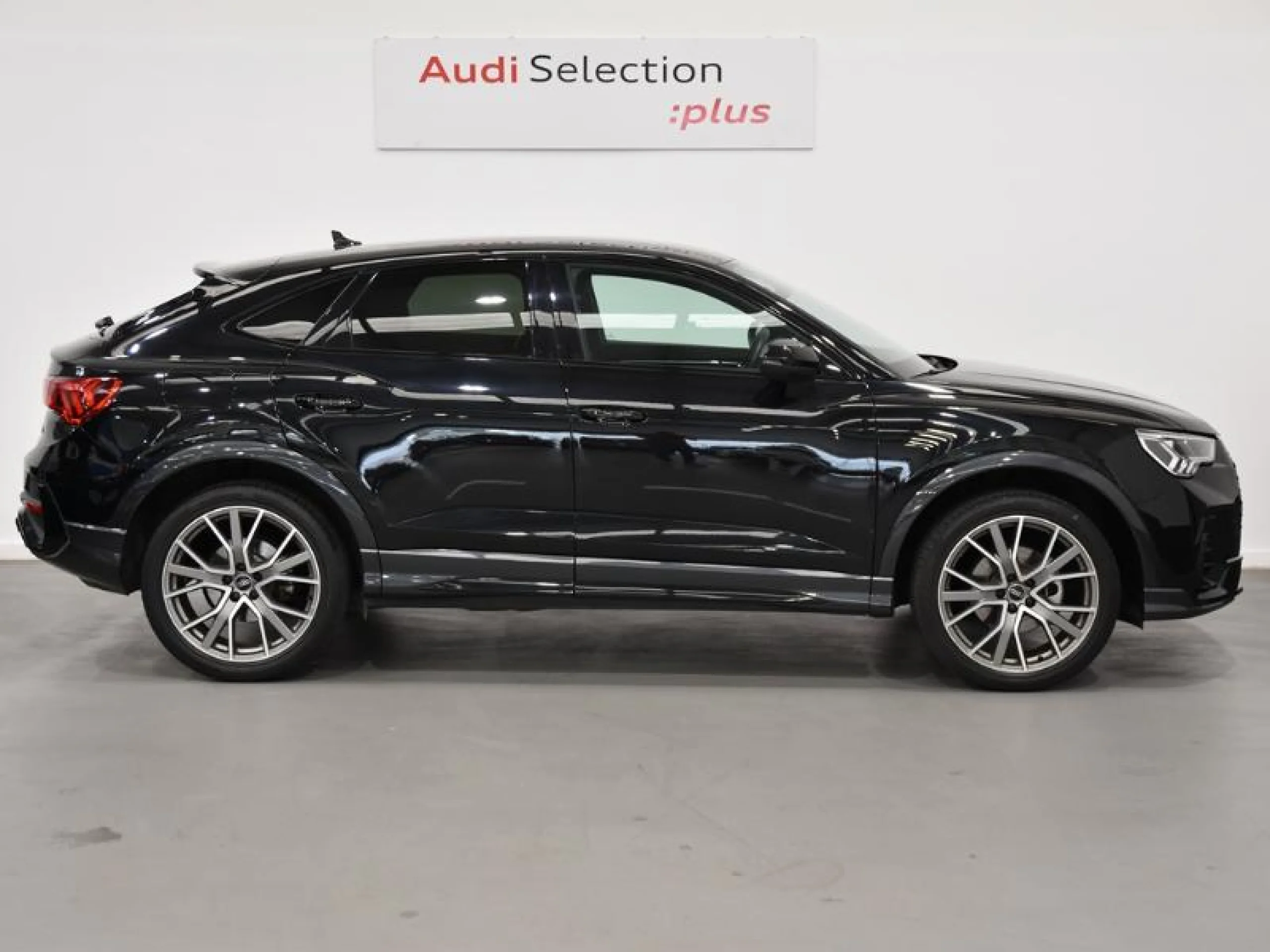 AUDI Q3 SPORTBACK 35 TFSI 110KW(150CV) S TRONIC BLACK LINE - Foto 3