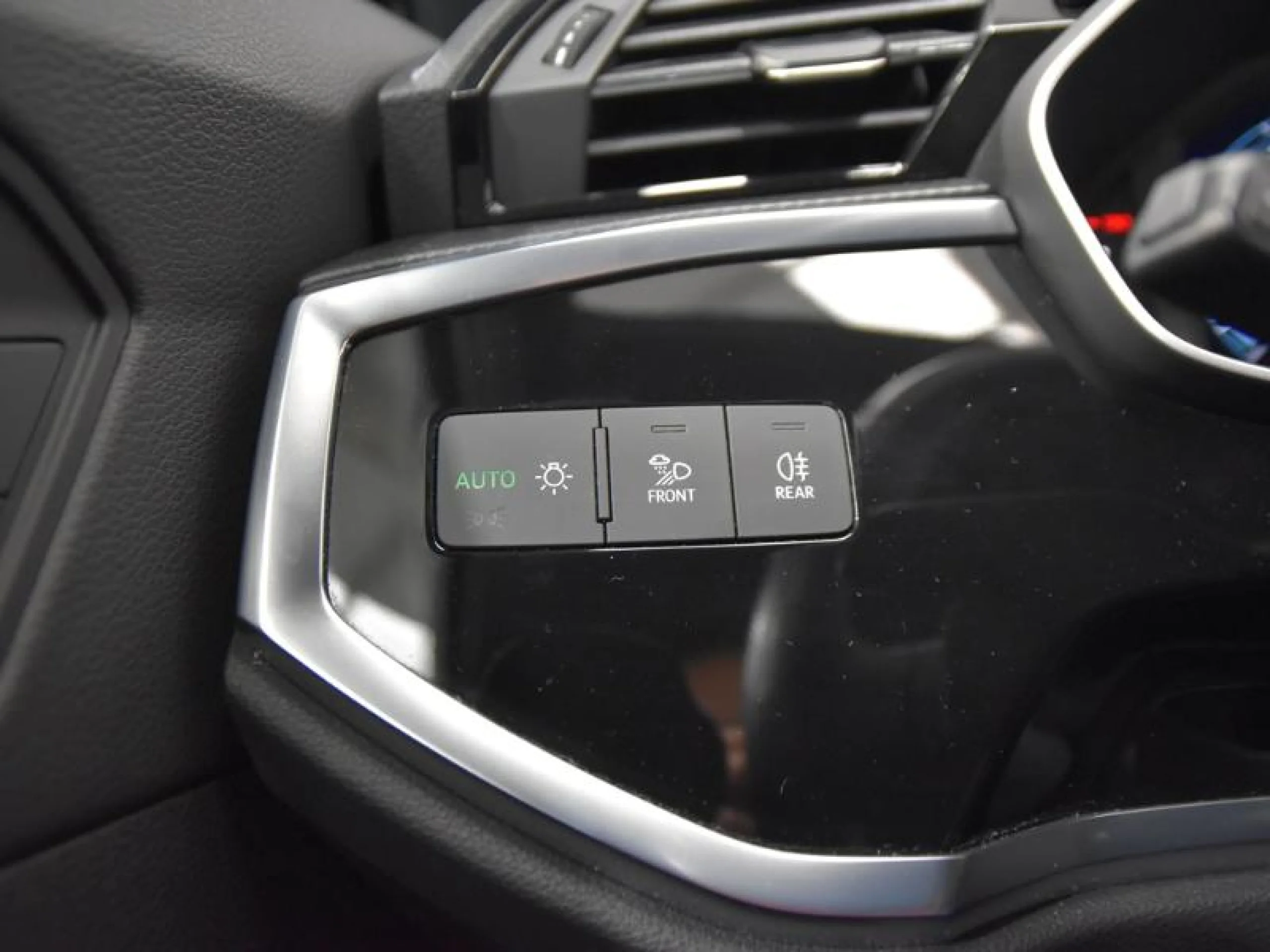 AUDI Q3 SPORTBACK 35 TFSI 110KW(150CV) S TRONIC BLACK LINE - Foto 18