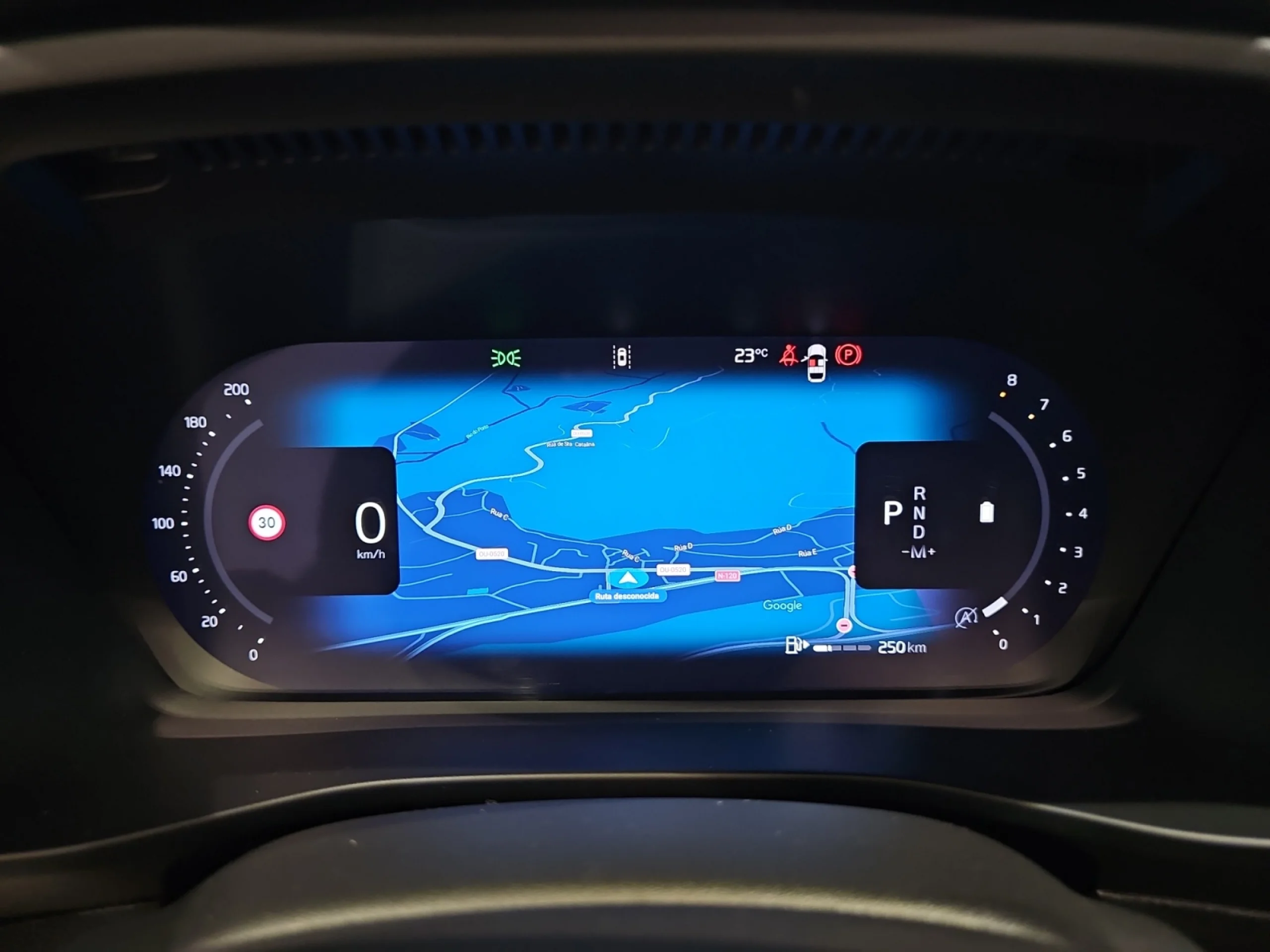 VOLVO XC40 2.0 B3 G PLUS DARK AUTO - Foto 15